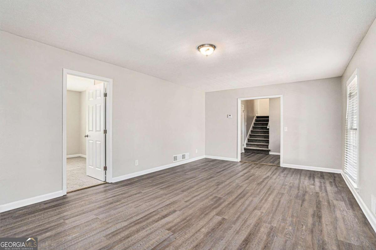 3276 Marlanta Drive Property Photo 4