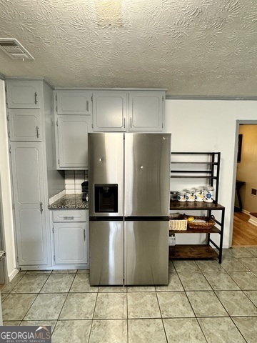 6091 Katherine Road Property Photo 6
