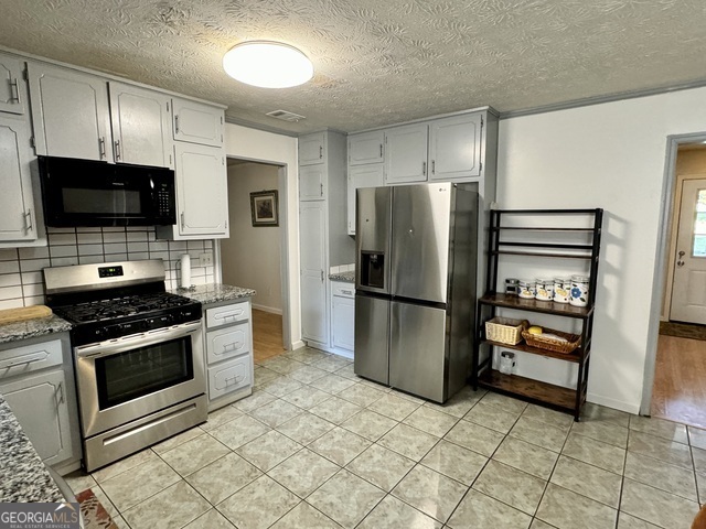 6091 Katherine Road Property Photo 7