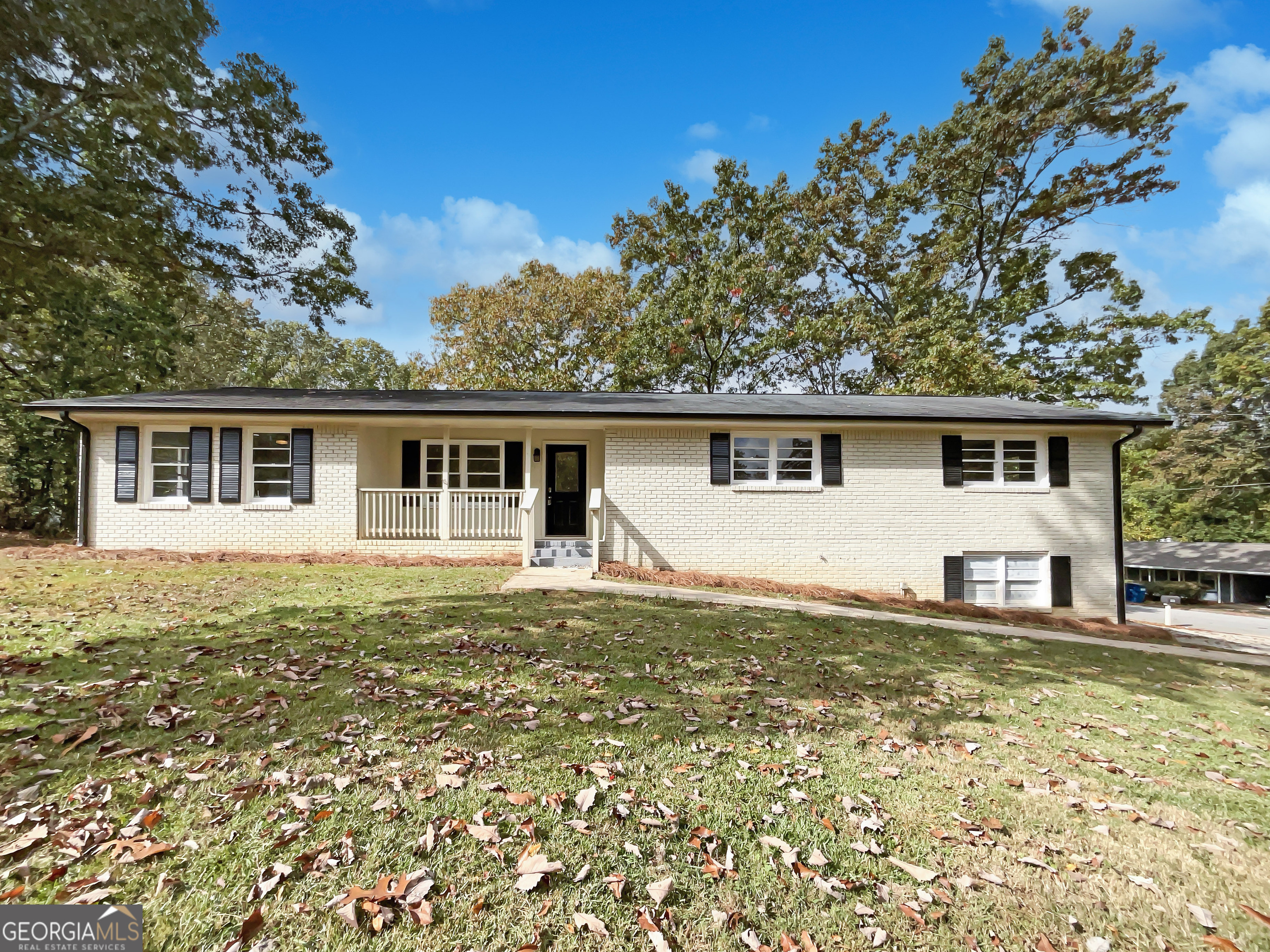 3811 Reynolds Road Property Photo 1