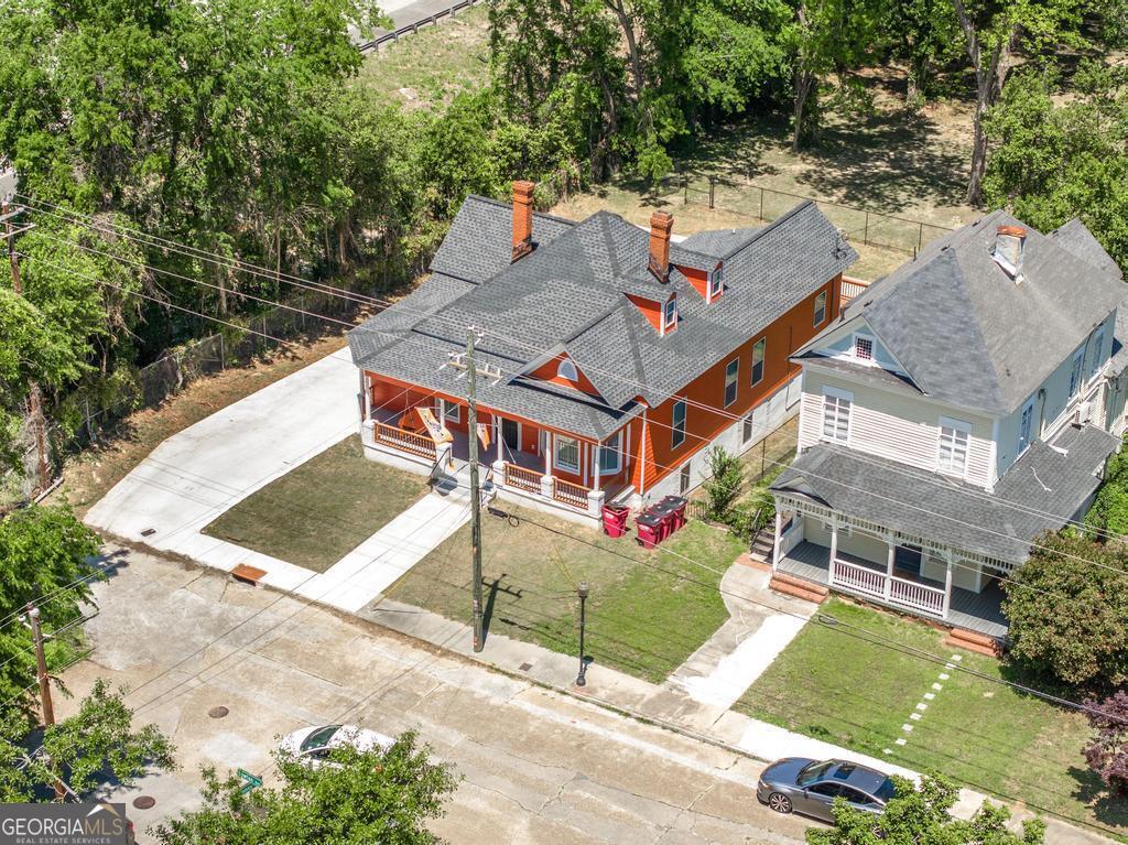 1713 Lawton Avenue Property Photo 3