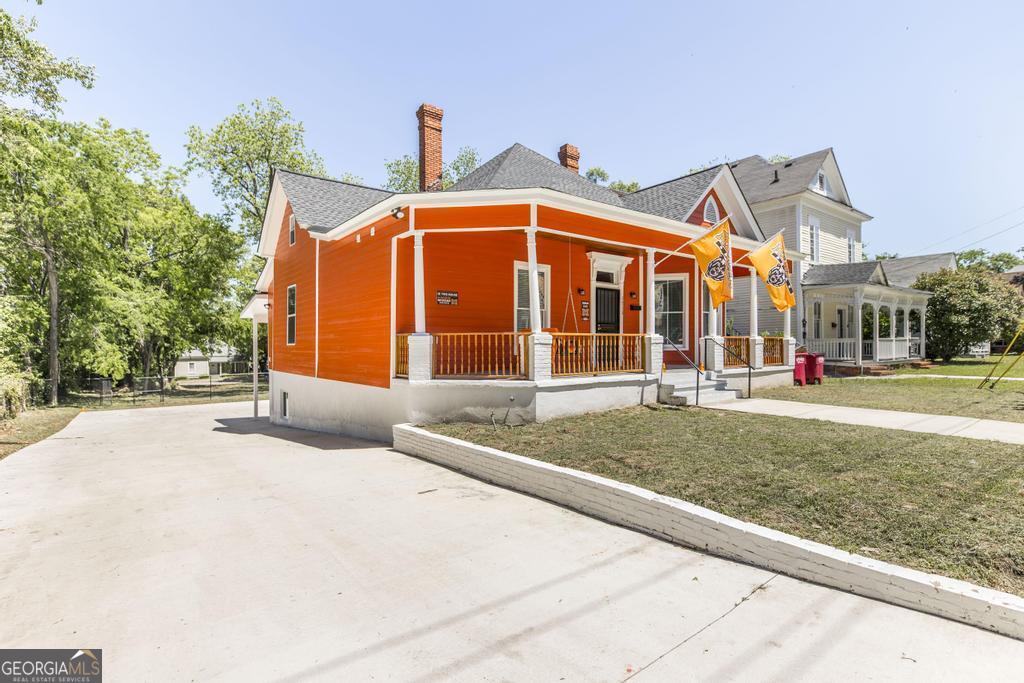 1713 Lawton Avenue Property Photo 8