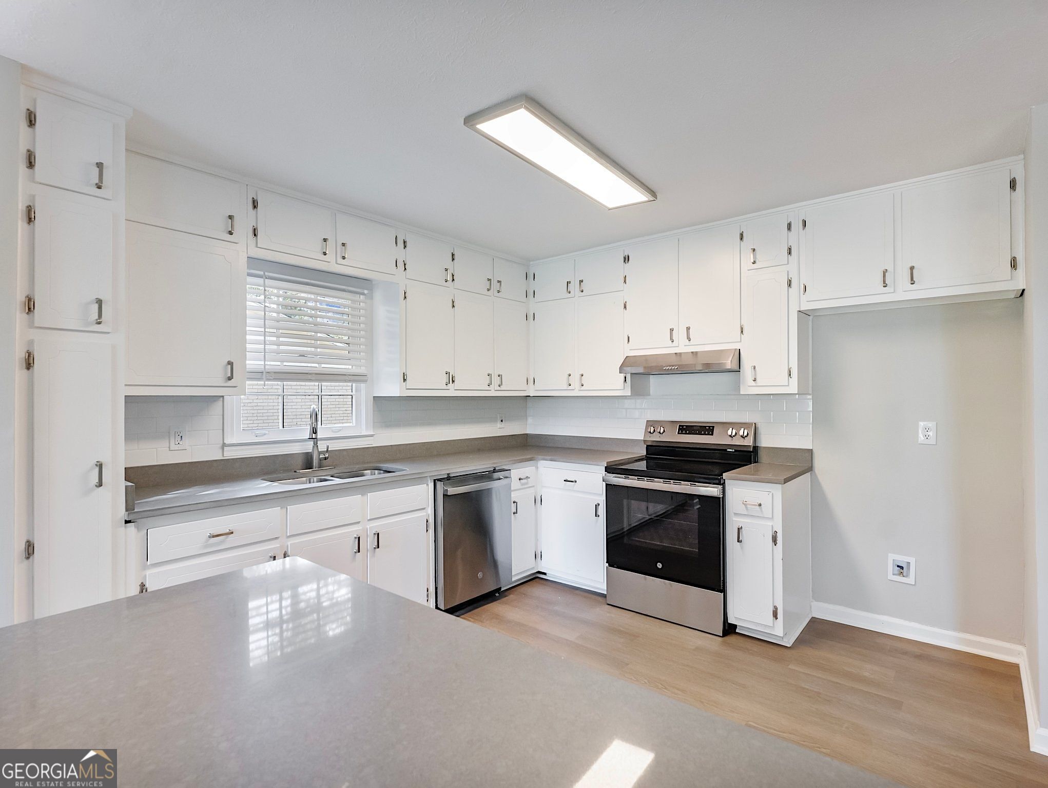 4239 Newcomb Road Property Photo 8