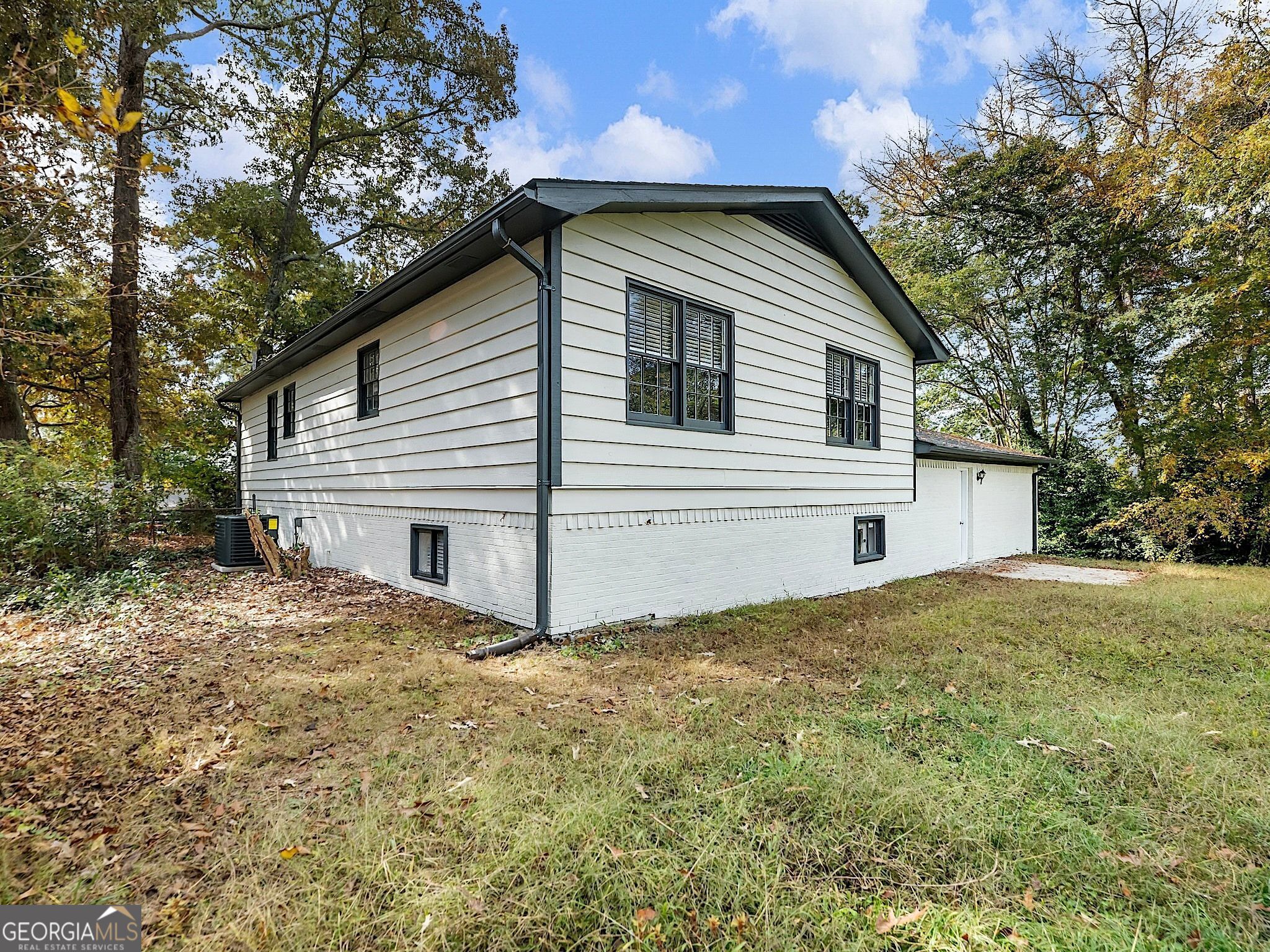 4239 Newcomb Road Property Photo 22