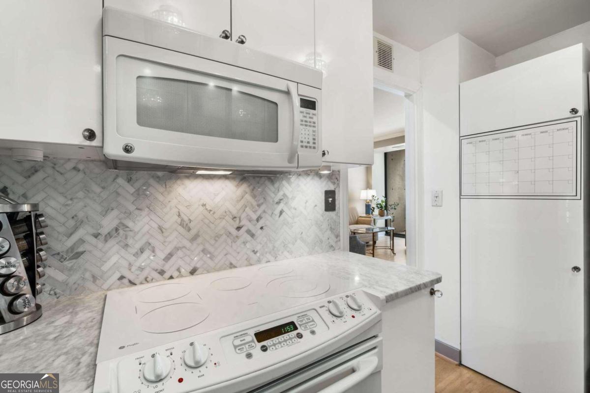 145 15th Street Ne # 1430 Property Photo 9