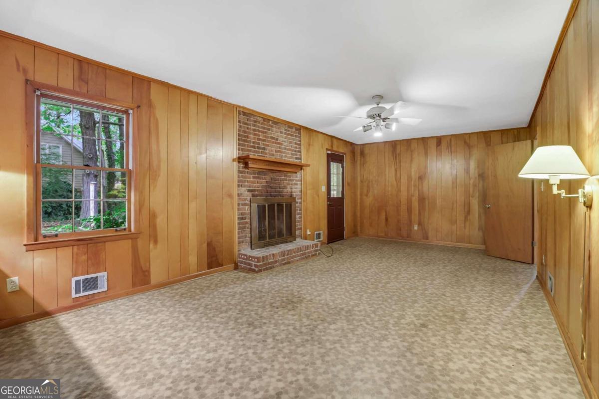 3425 New Macland Road Property Photo 3