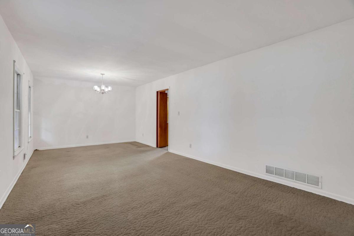 3425 New Macland Road Property Photo 4