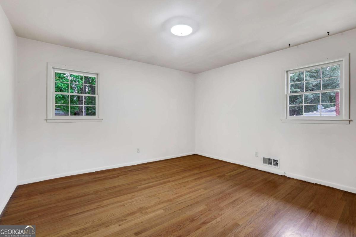 3425 New Macland Road Property Photo 6
