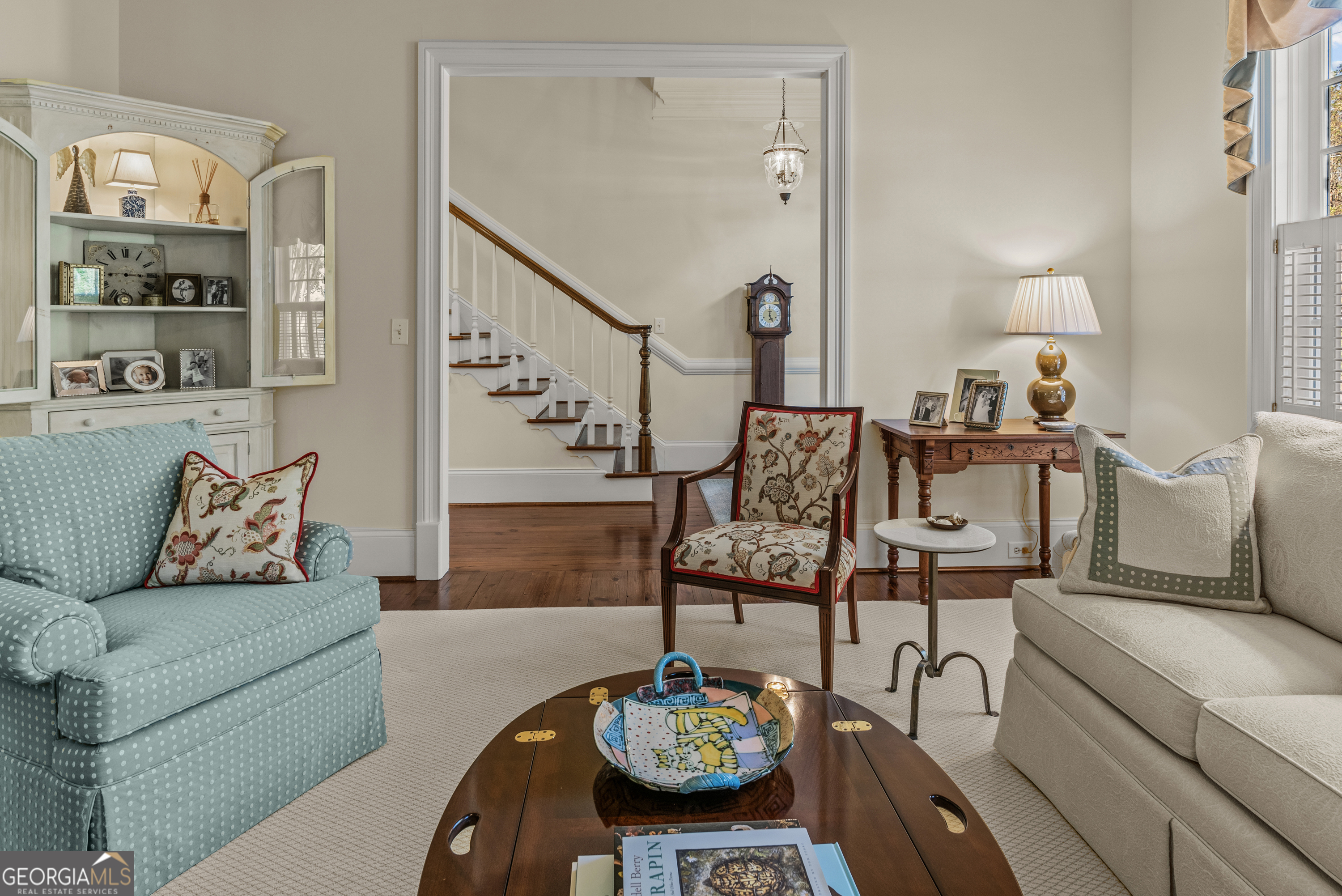 665 E Walton Street Property Photo 10