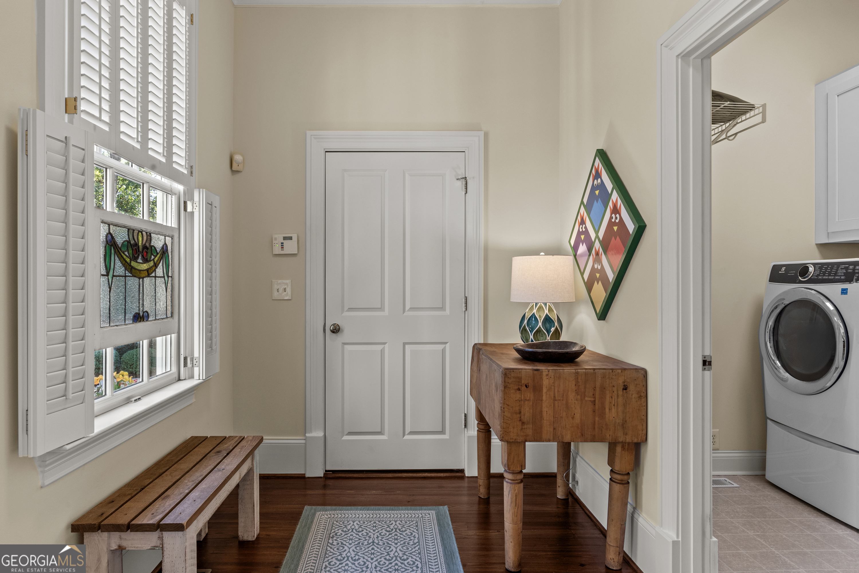 665 E Walton Street Property Photo 25