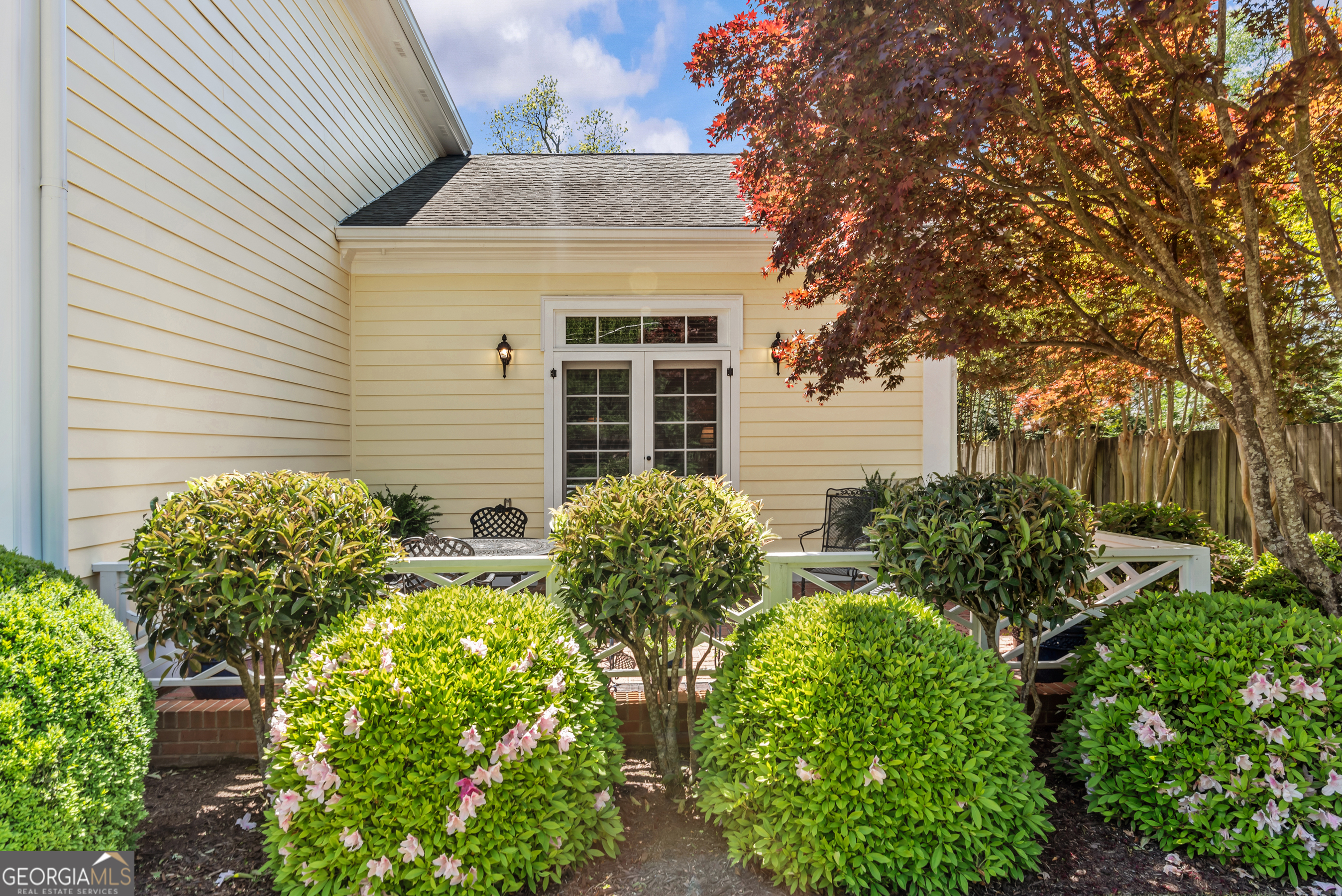 665 E Walton Street Property Photo 54