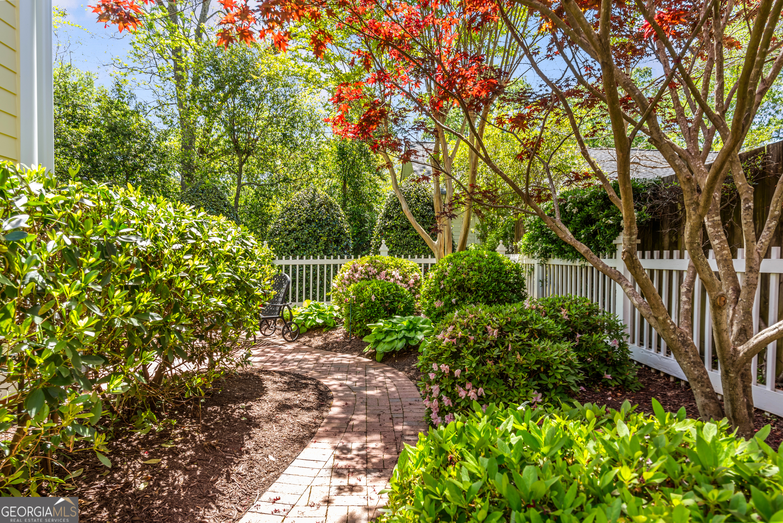 665 E Walton Street Property Photo 60