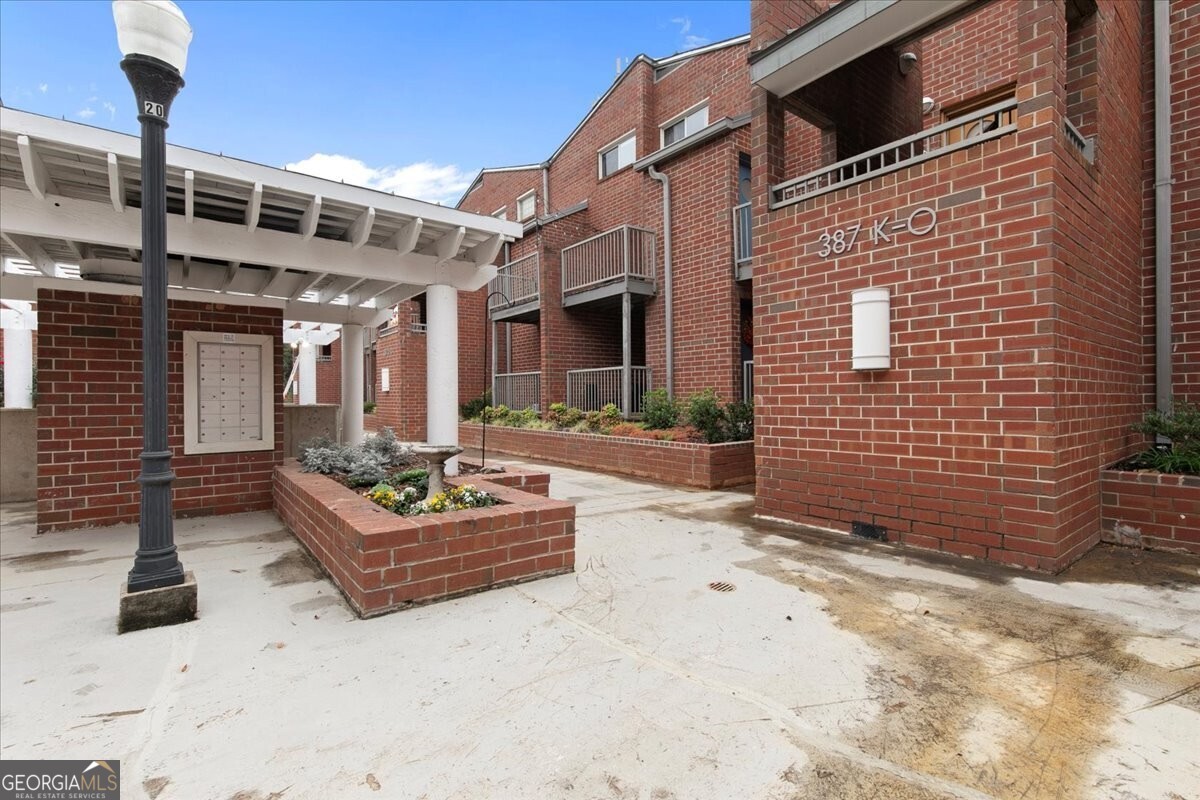 387 Ralph Mcgill Boulevard Ne # K Property Photo 3