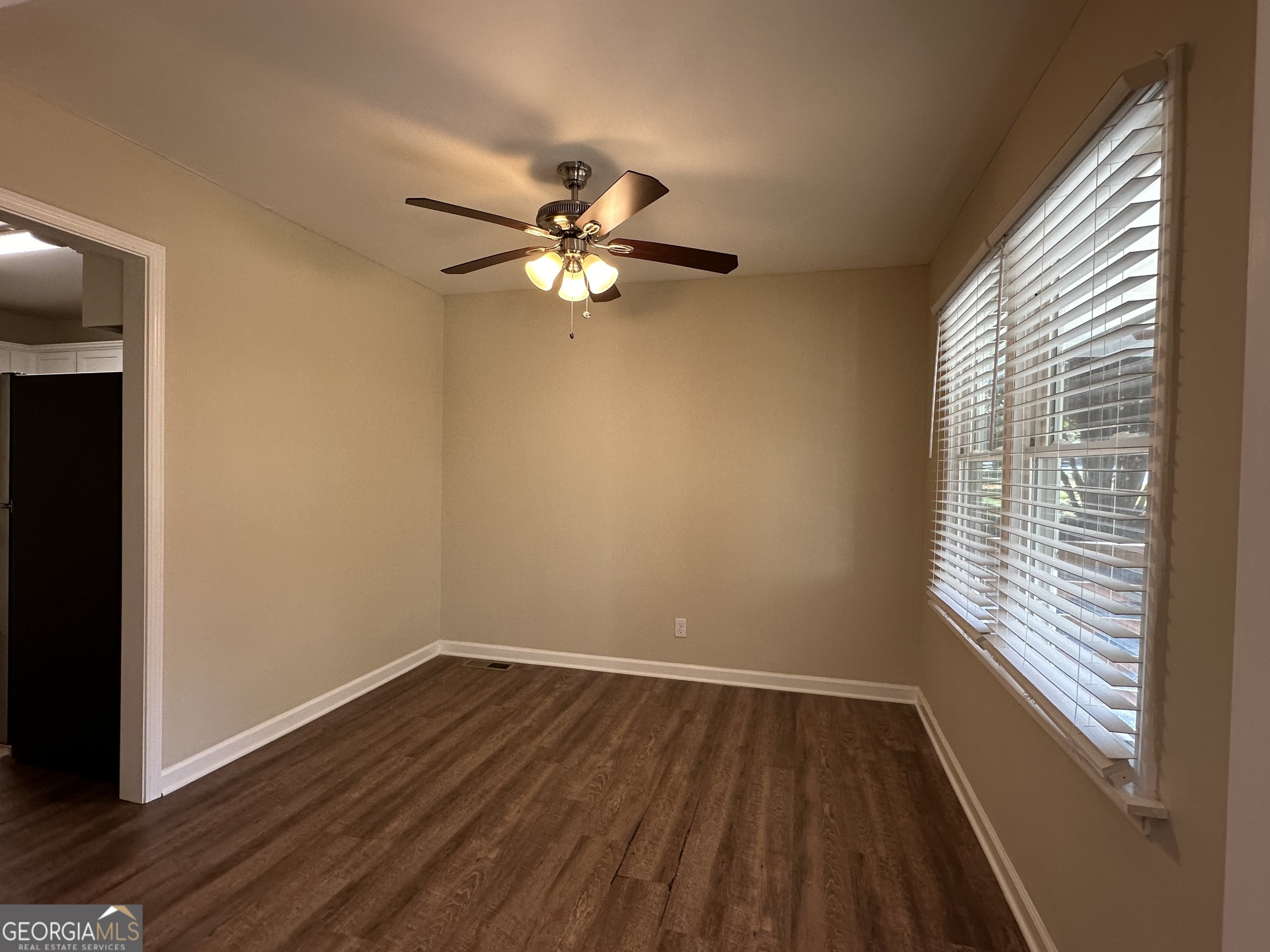4778 Glenwood Road Property Photo 3