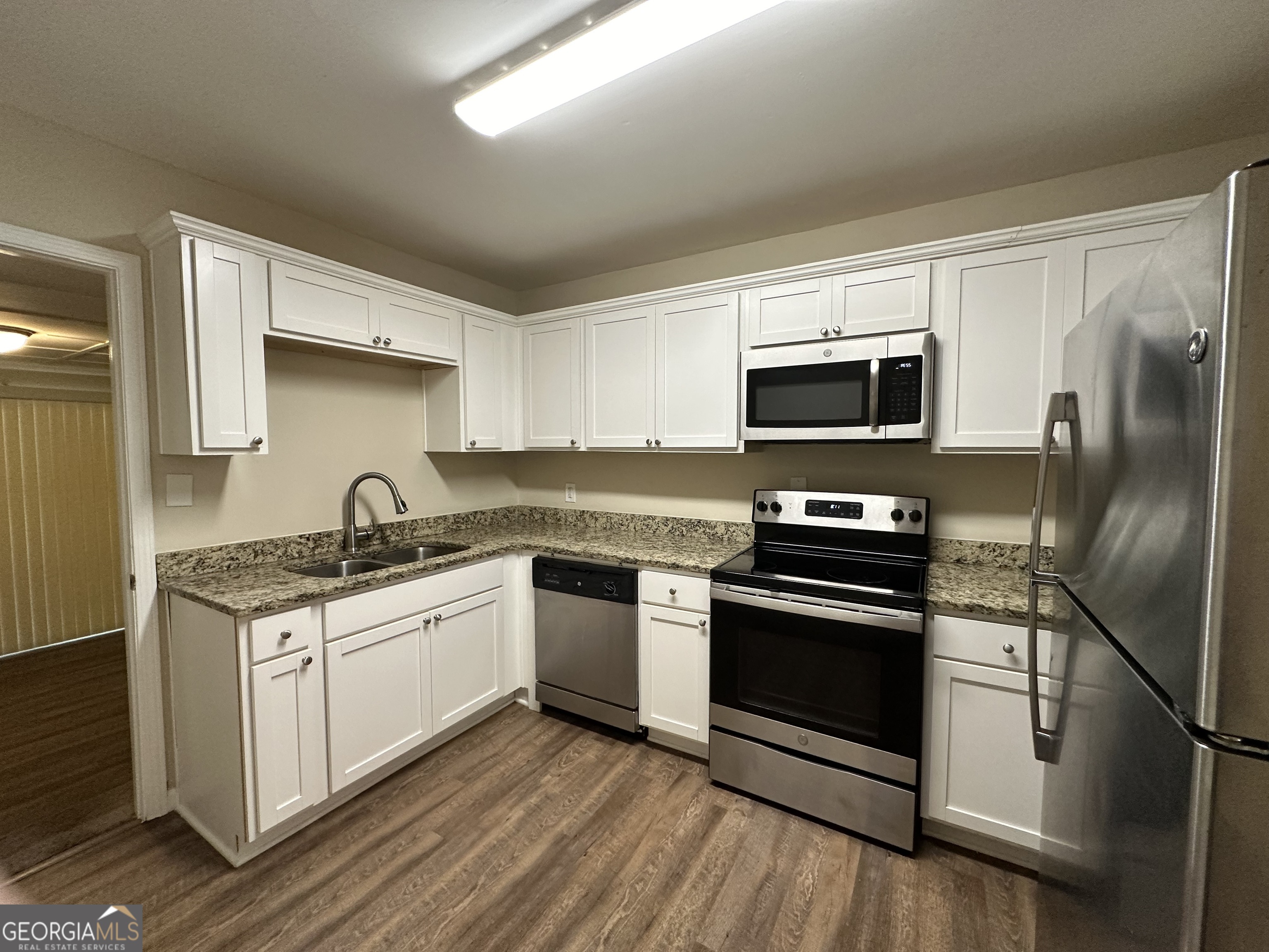 4778 Glenwood Road Property Photo 4