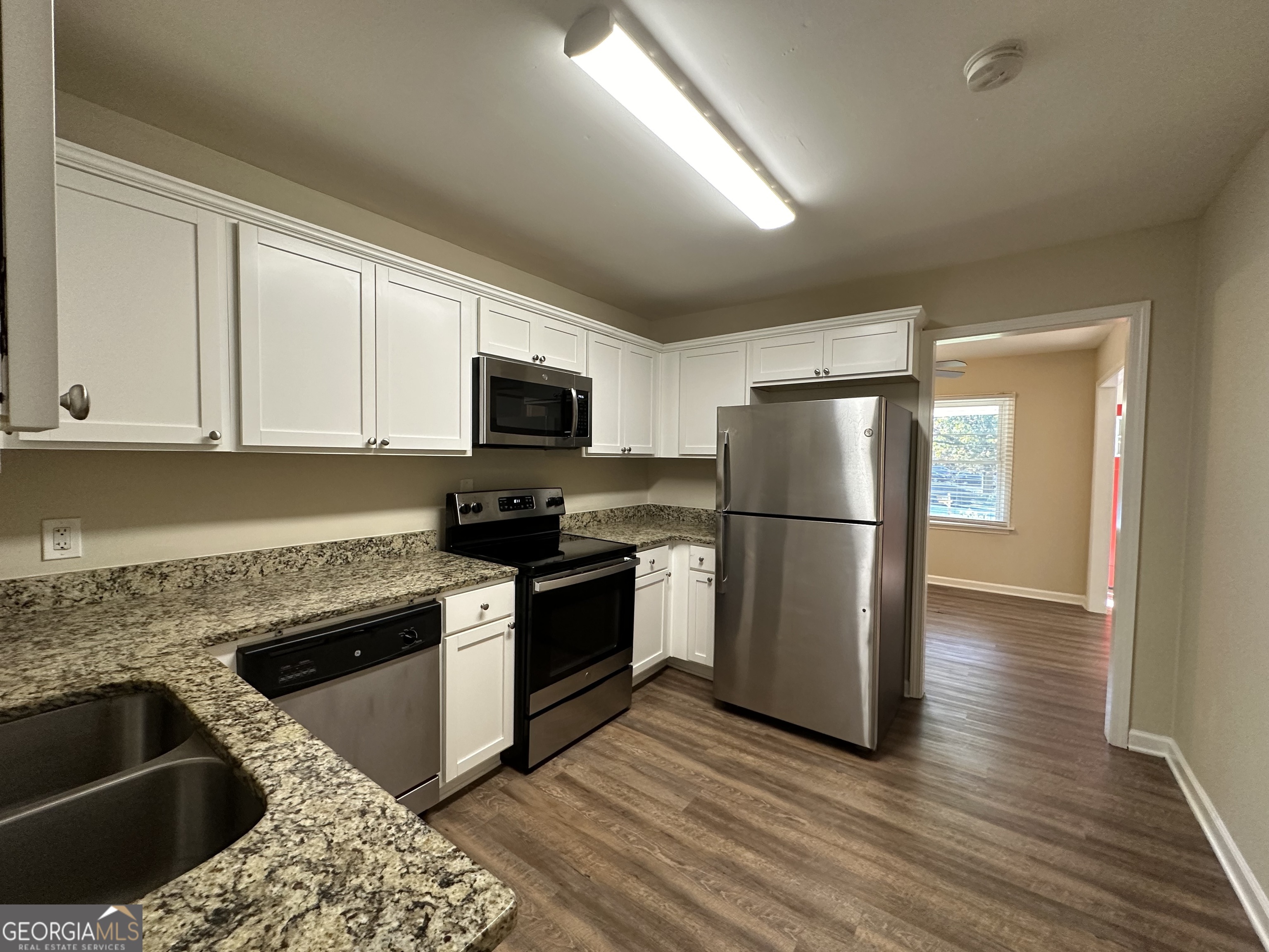 4778 Glenwood Road Property Photo 5