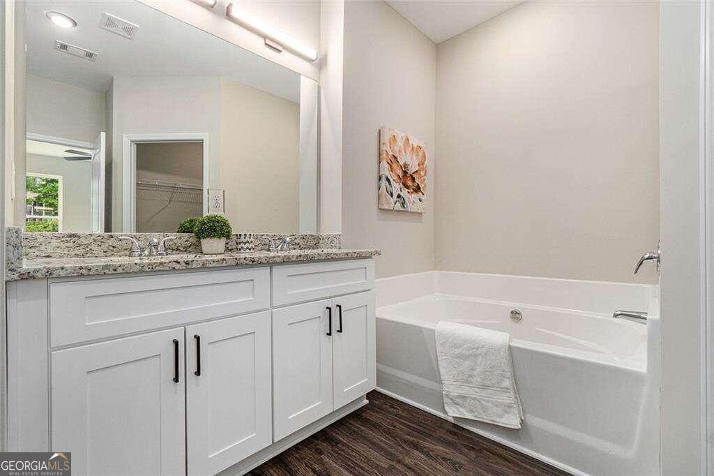 1525 Burberry Alley Property Photo 17