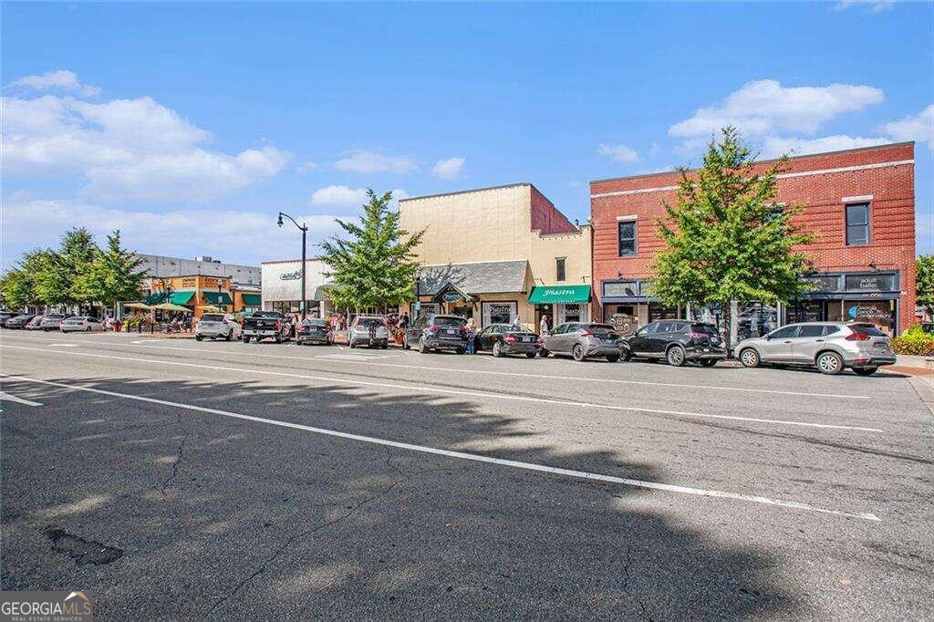 1525 Burberry Alley Property Photo 37