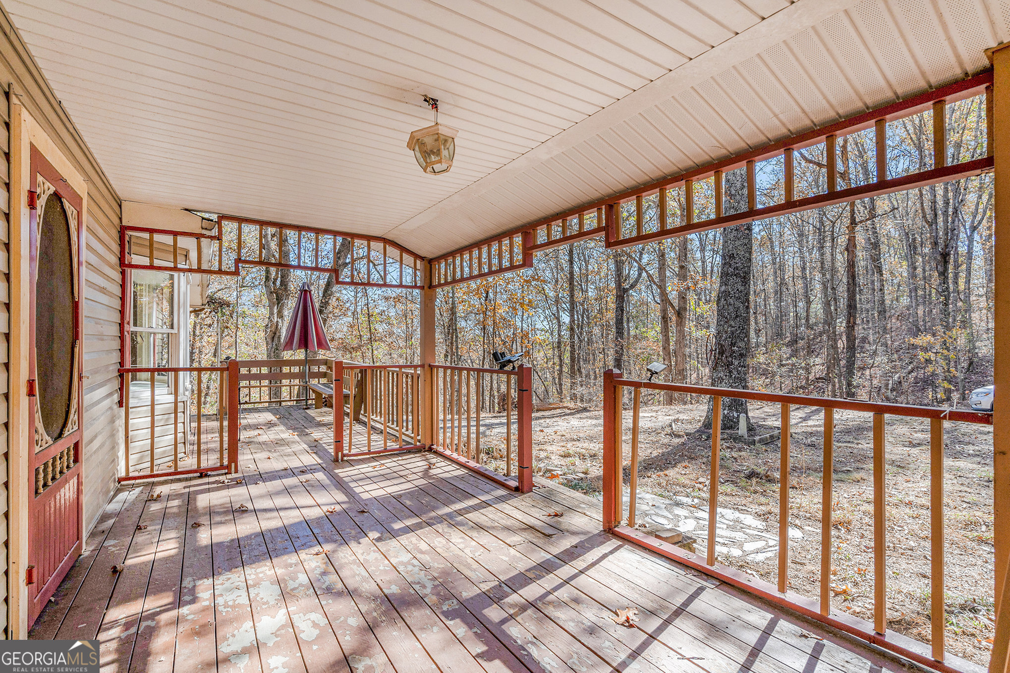 66 Cosmo Place E Property Photo 3