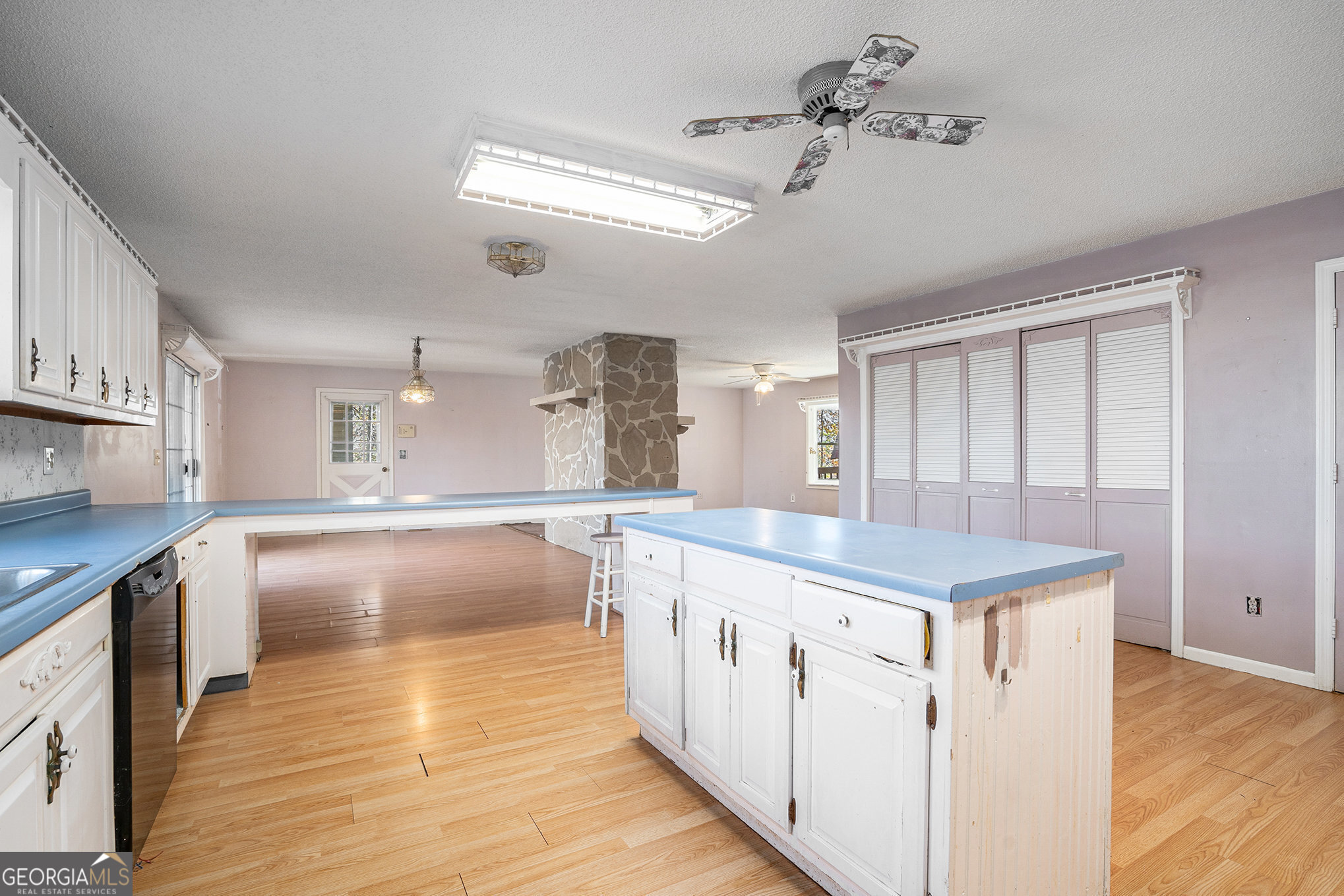 66 Cosmo Place E Property Photo 11
