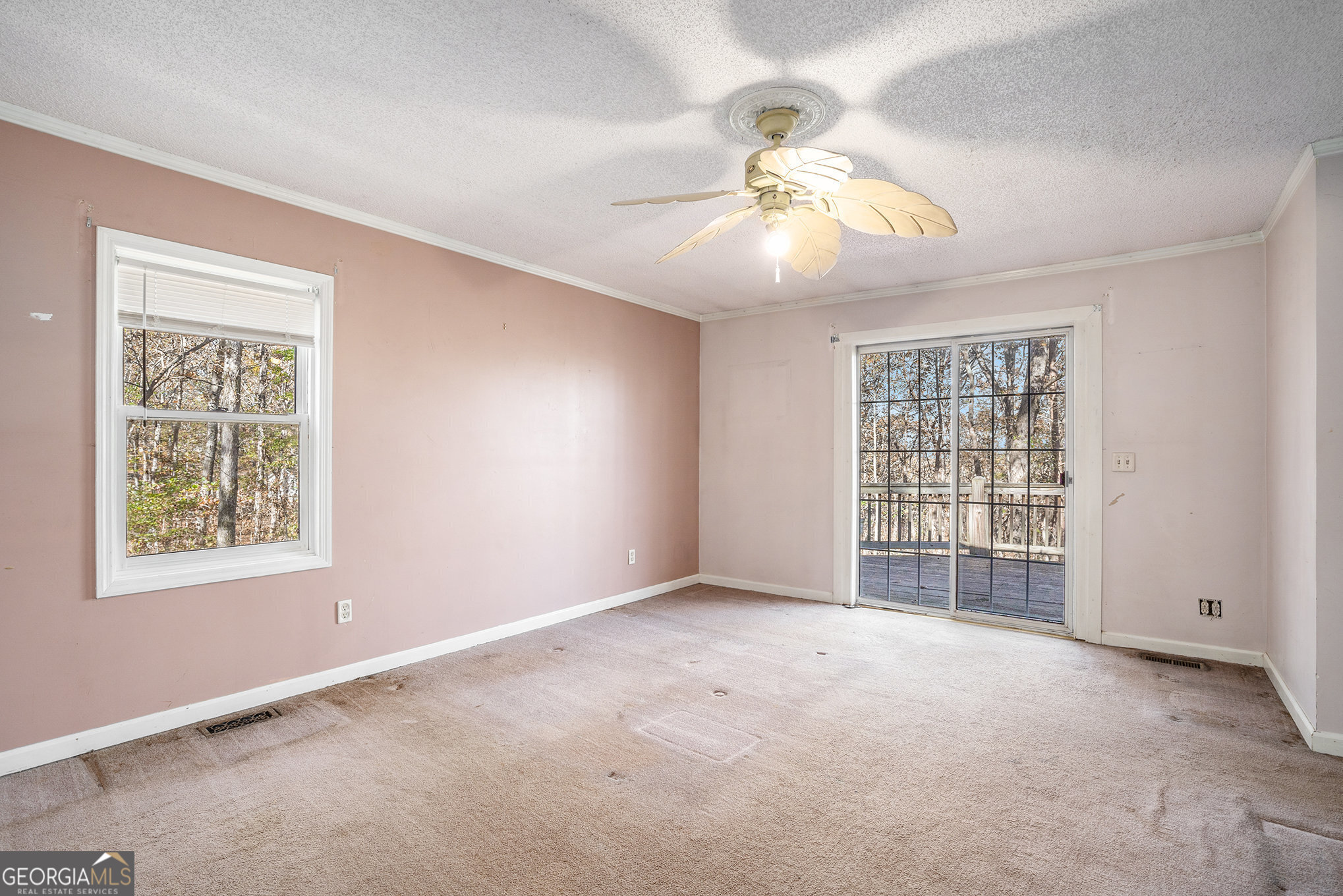 66 Cosmo Place E Property Photo 14