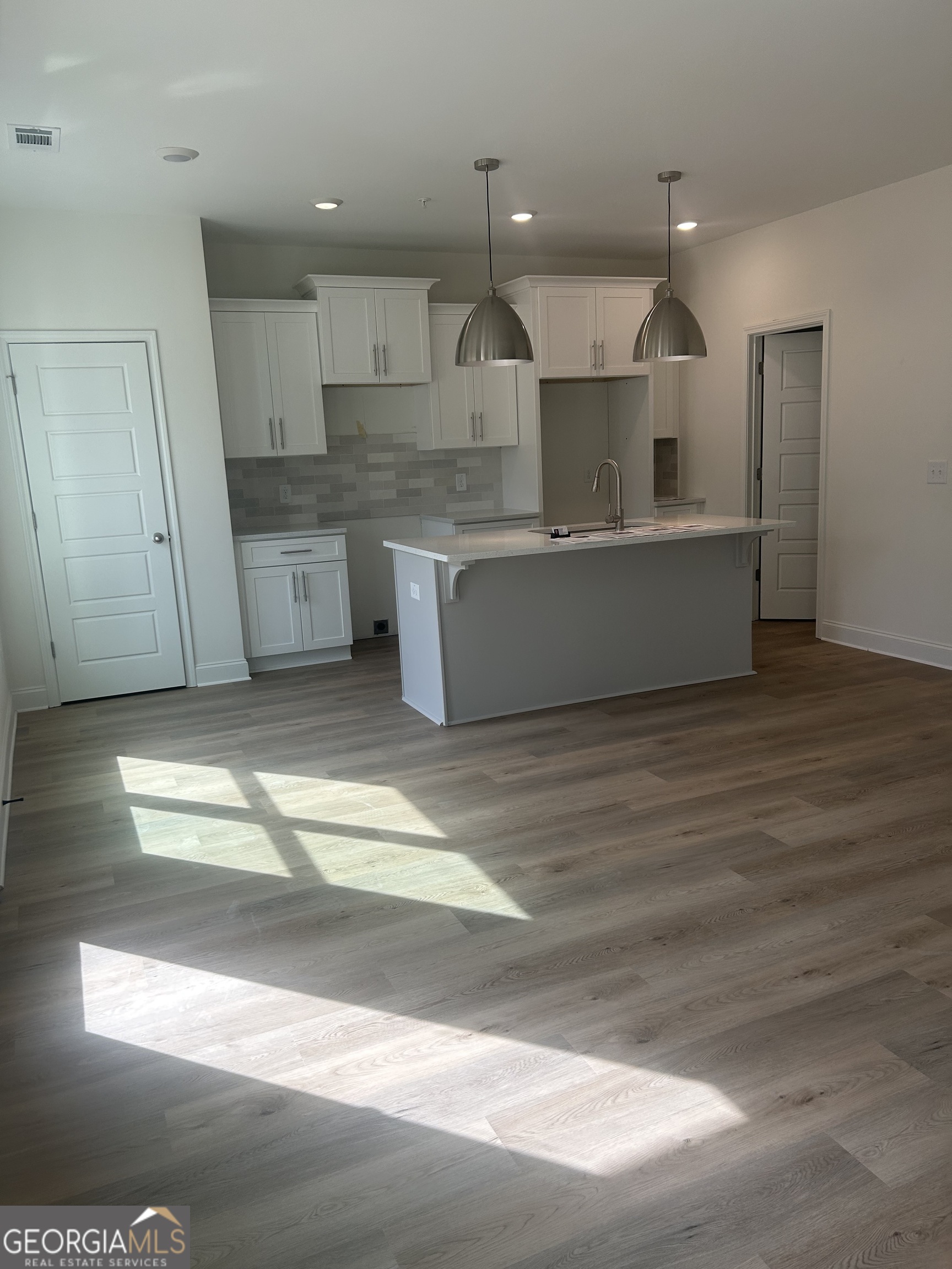 209 Starr Circle Property Photo 2
