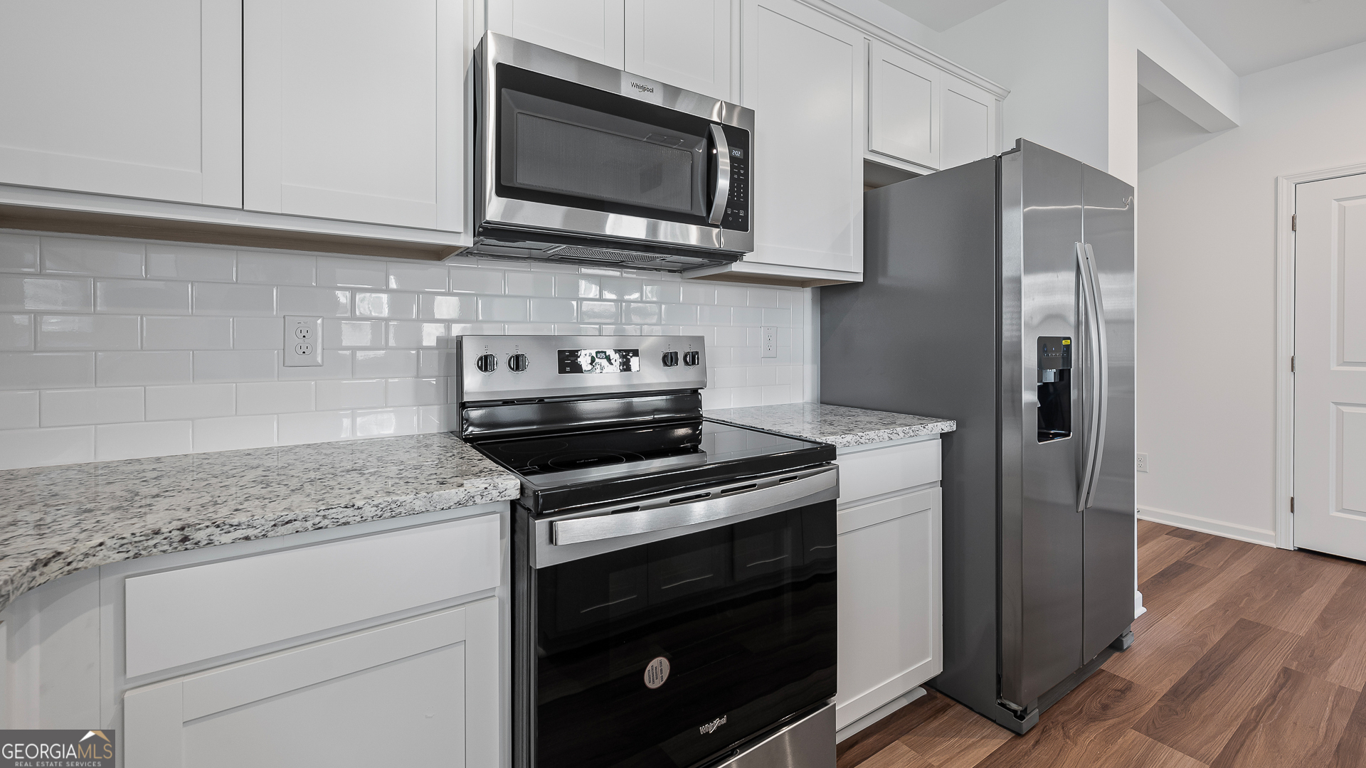 3087 Birdsong Avenue Property Photo 6