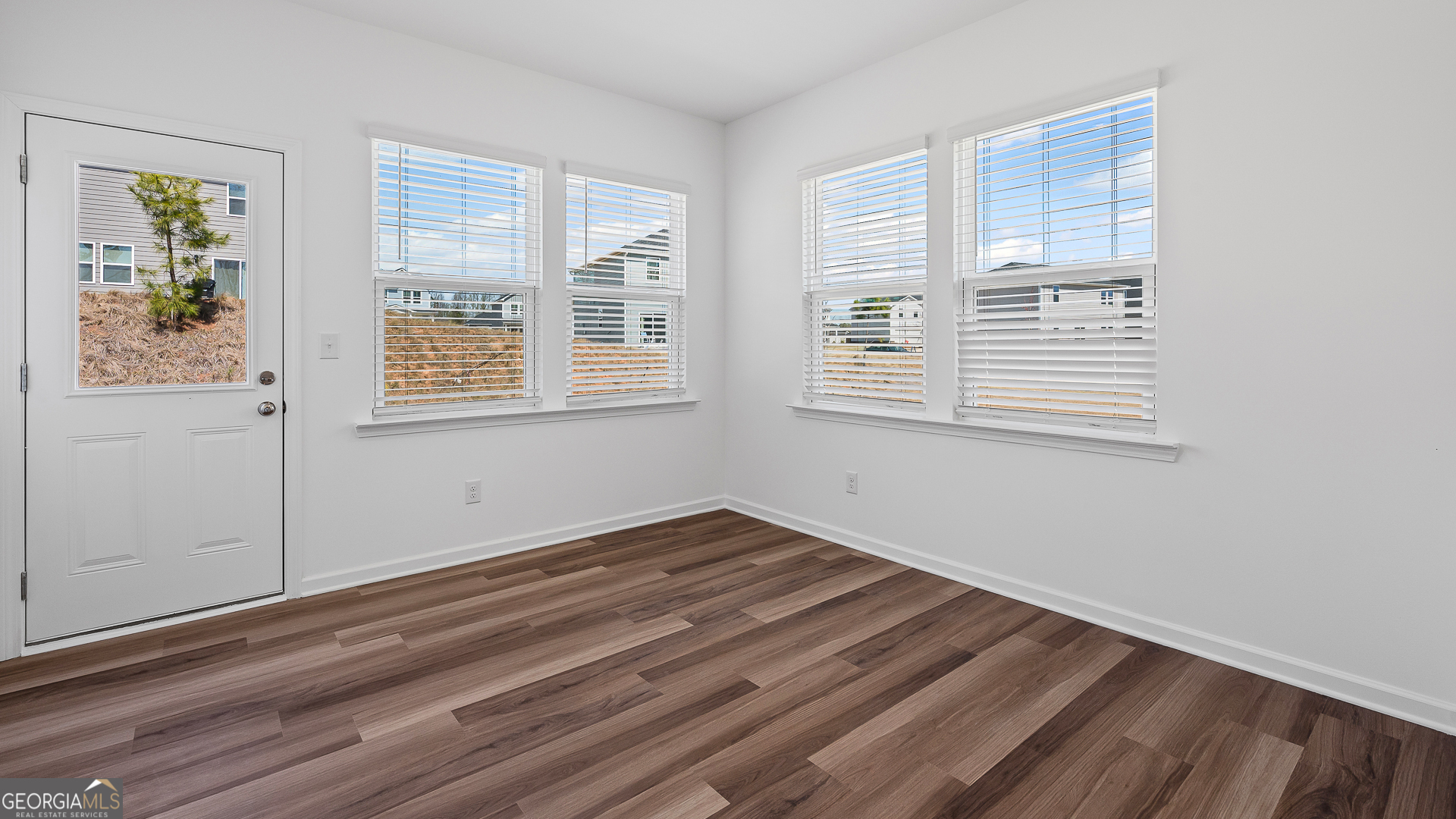 3087 Birdsong Avenue Property Photo 9