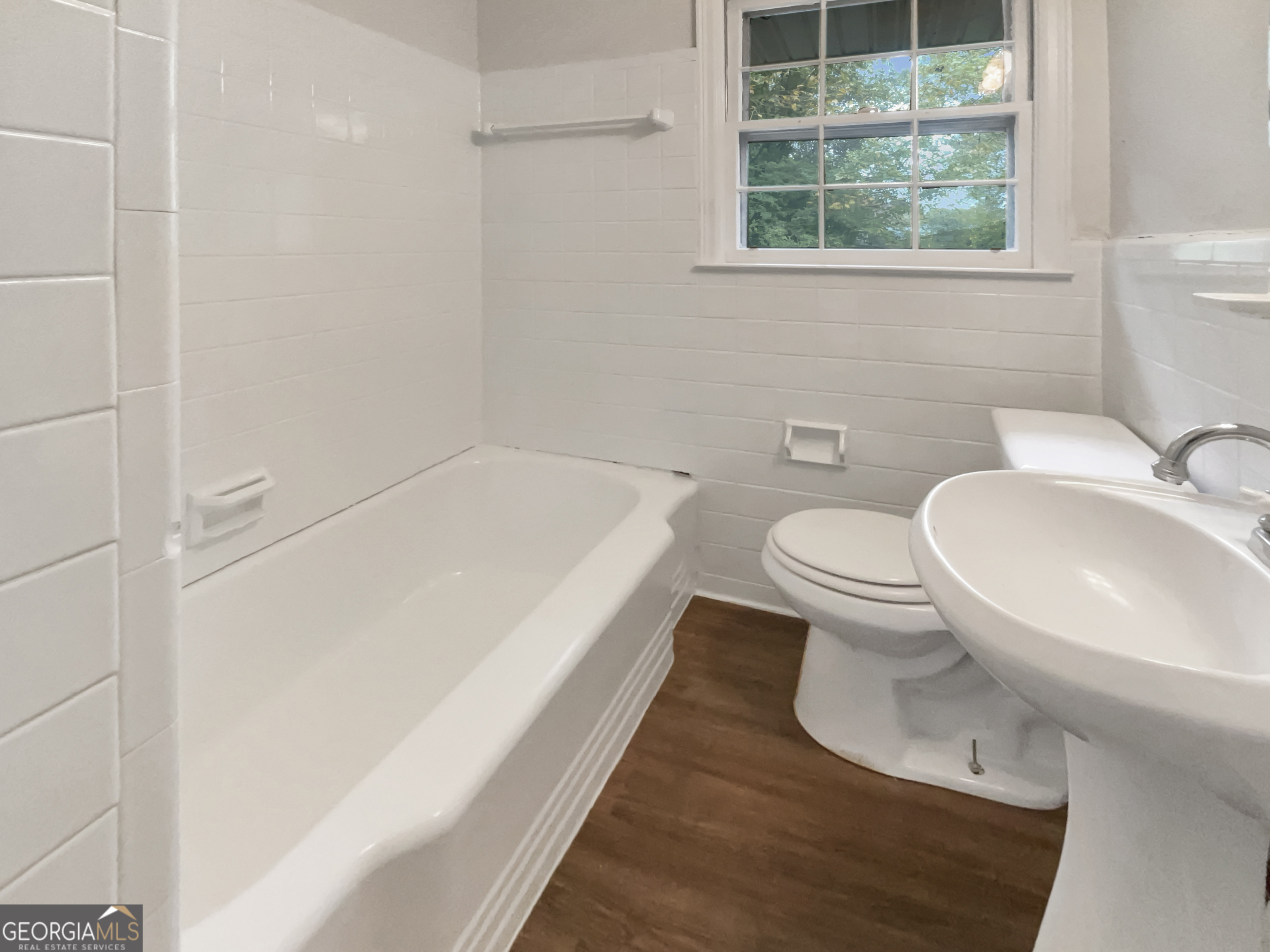828 Pinevalley Drive Property Photo 7