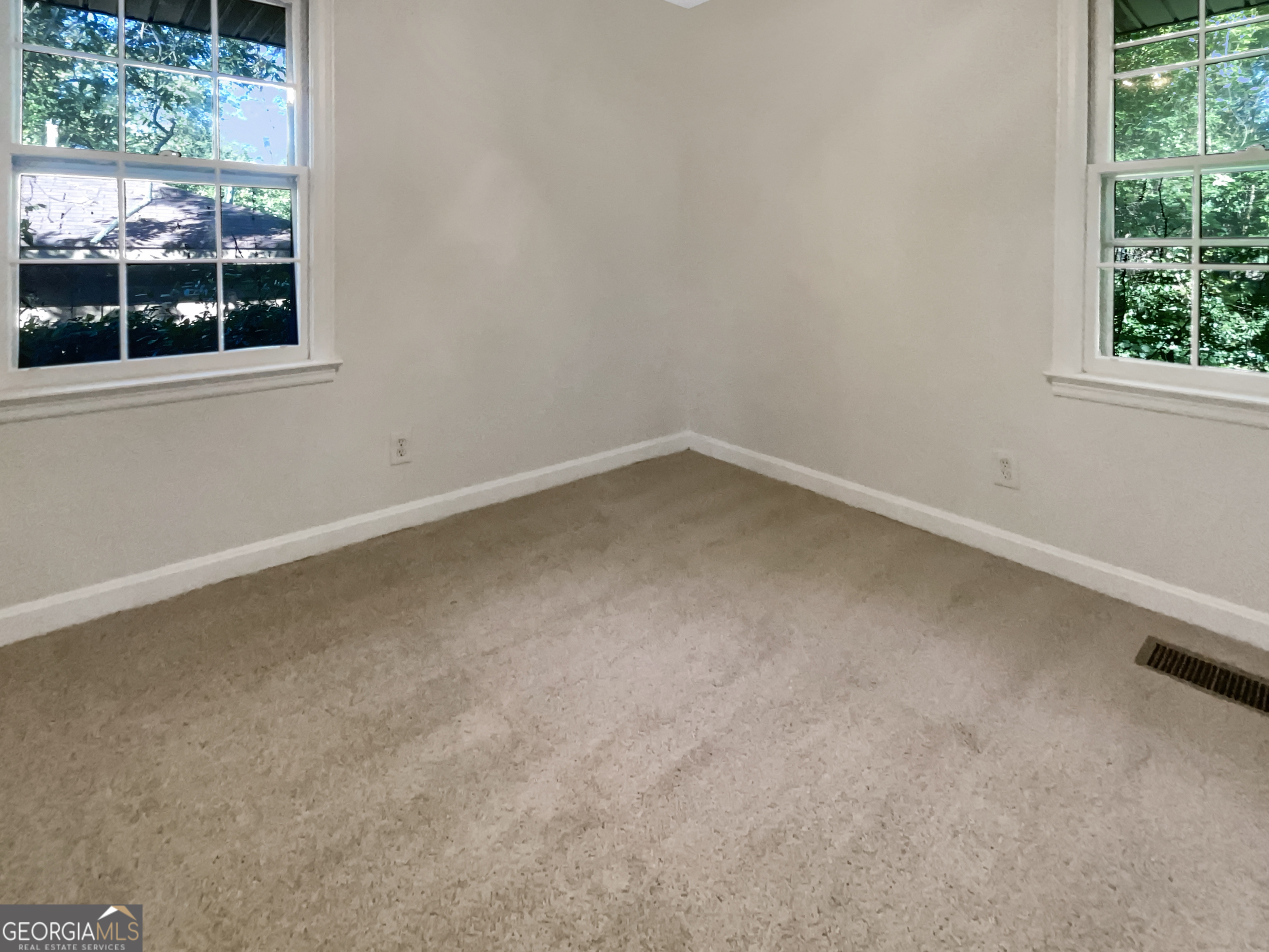 828 Pinevalley Drive Property Photo 17