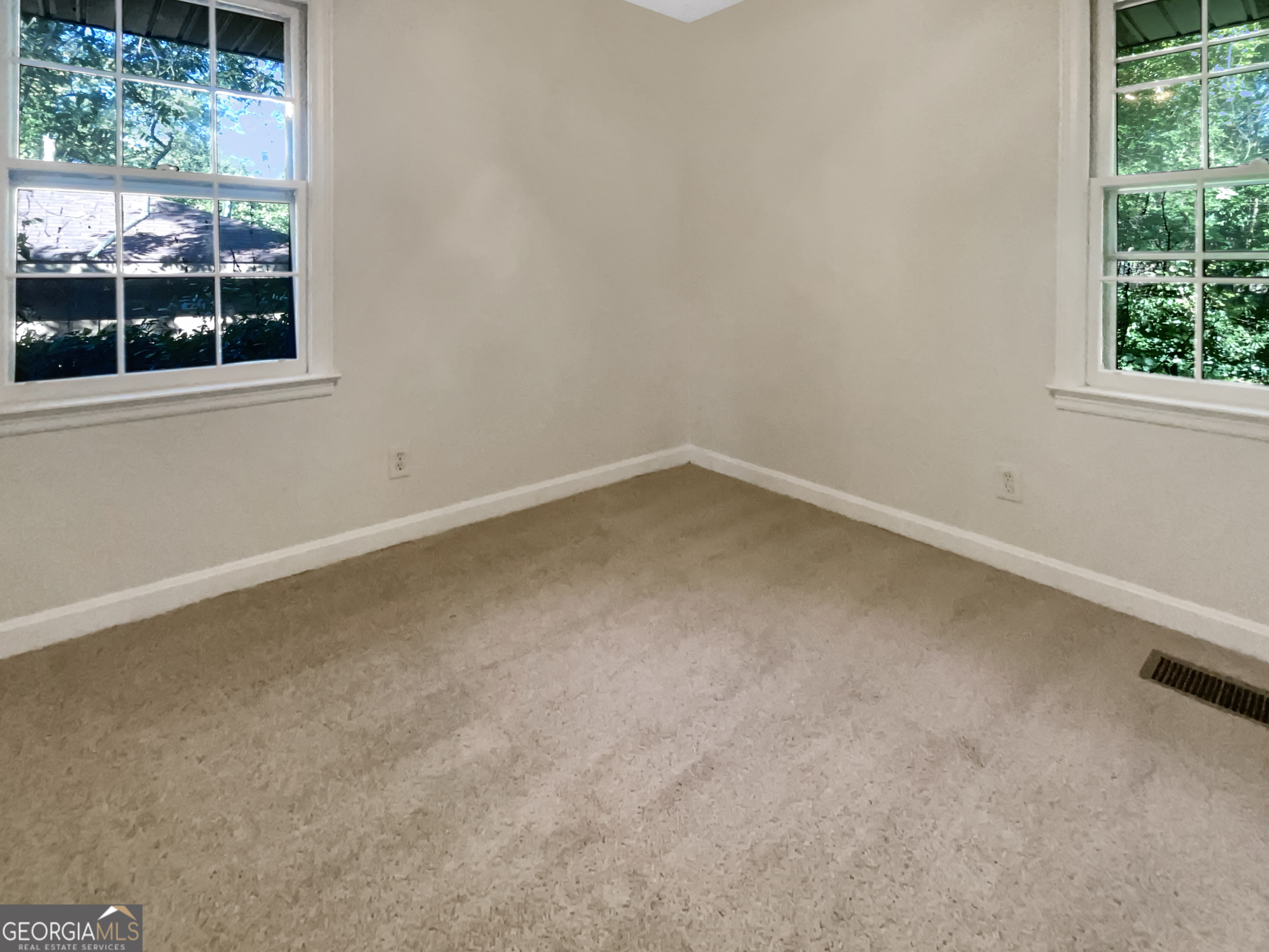 828 Pinevalley Drive Property Photo 29