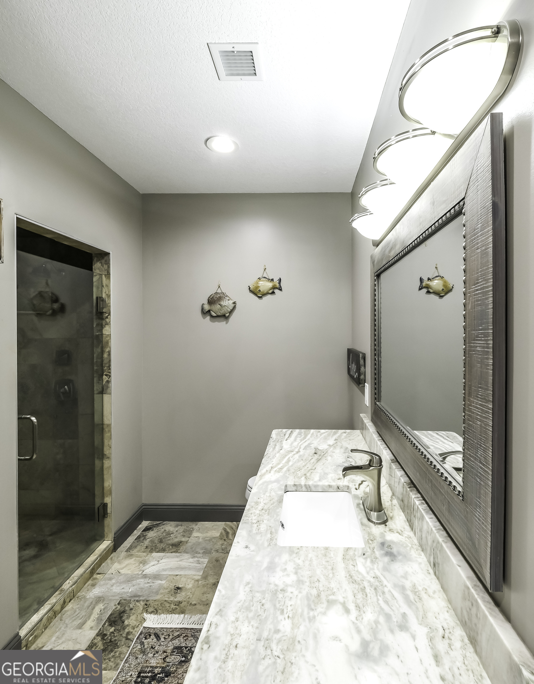 1600 Happy Hollow Road Property Photo 11