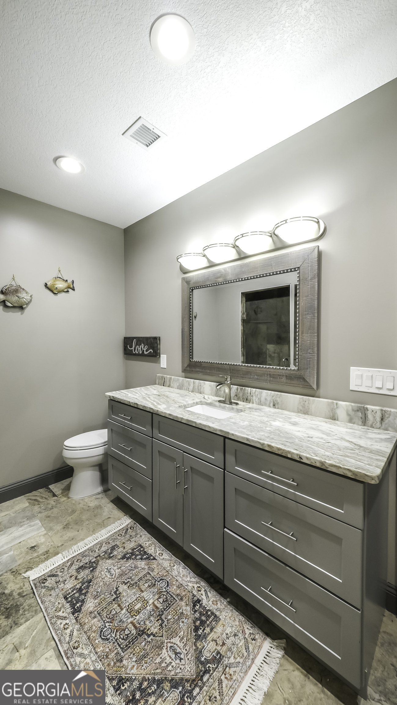 1600 Happy Hollow Road Property Photo 12