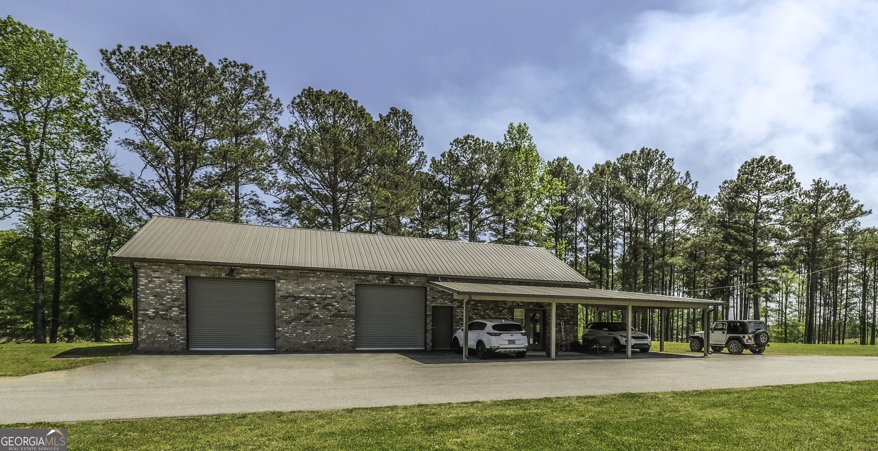 1600 Happy Hollow Road Property Photo 15