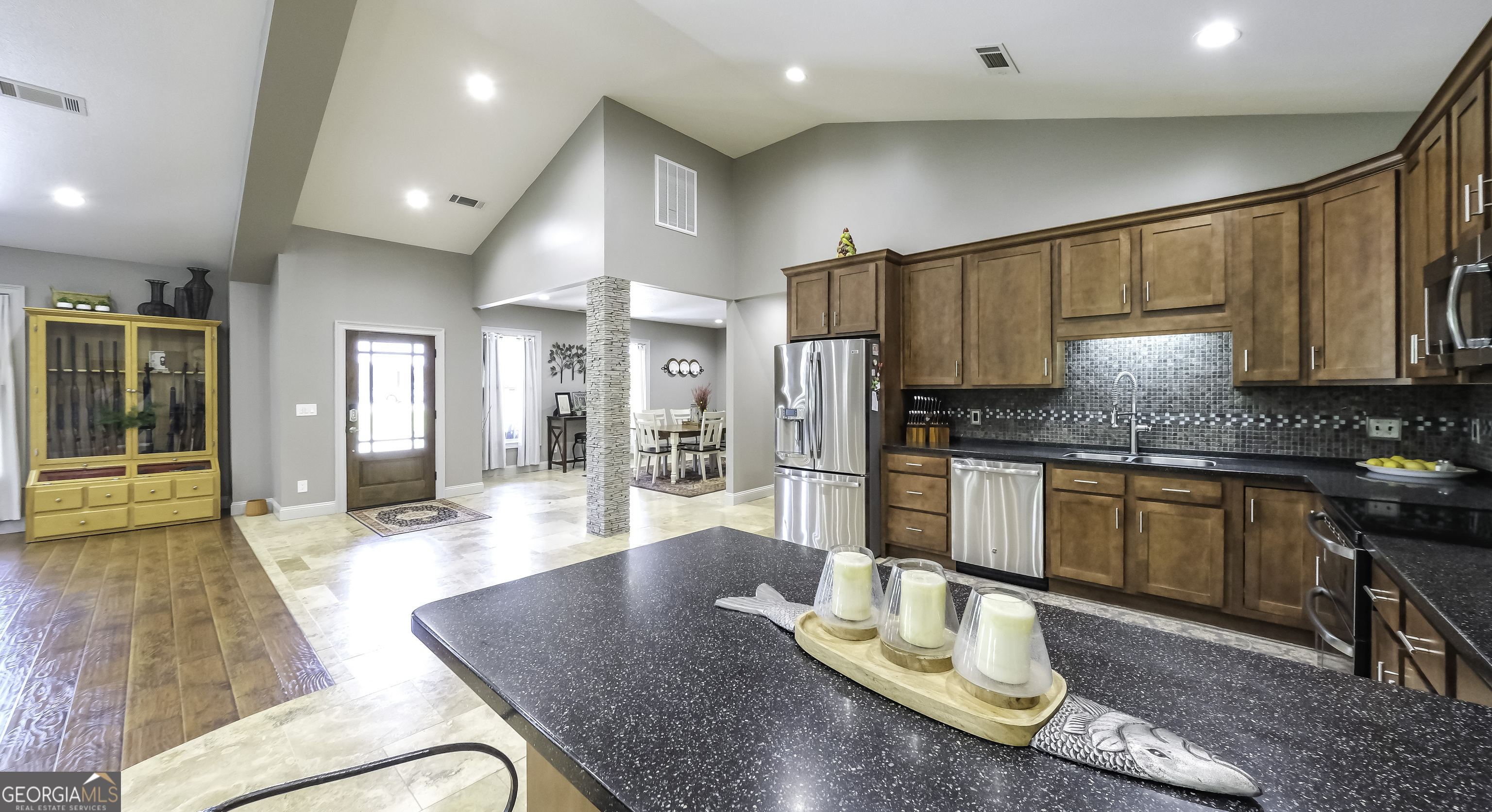 1600 Happy Hollow Road Property Photo 25
