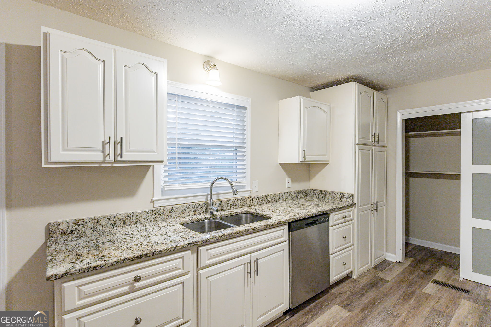 3730 Douglas Ridge Trail Property Photo 3