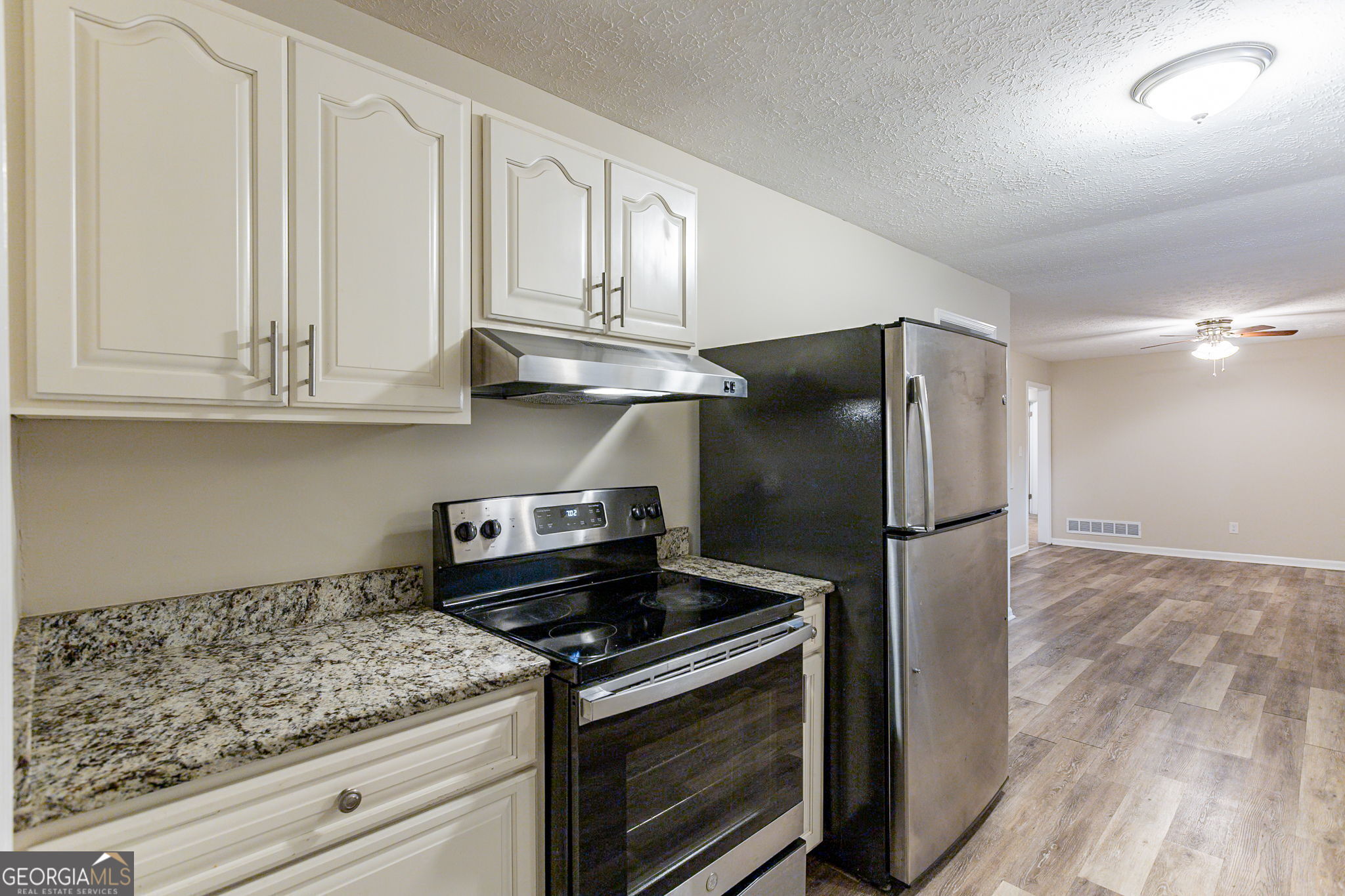 3730 Douglas Ridge Trail Property Photo 4