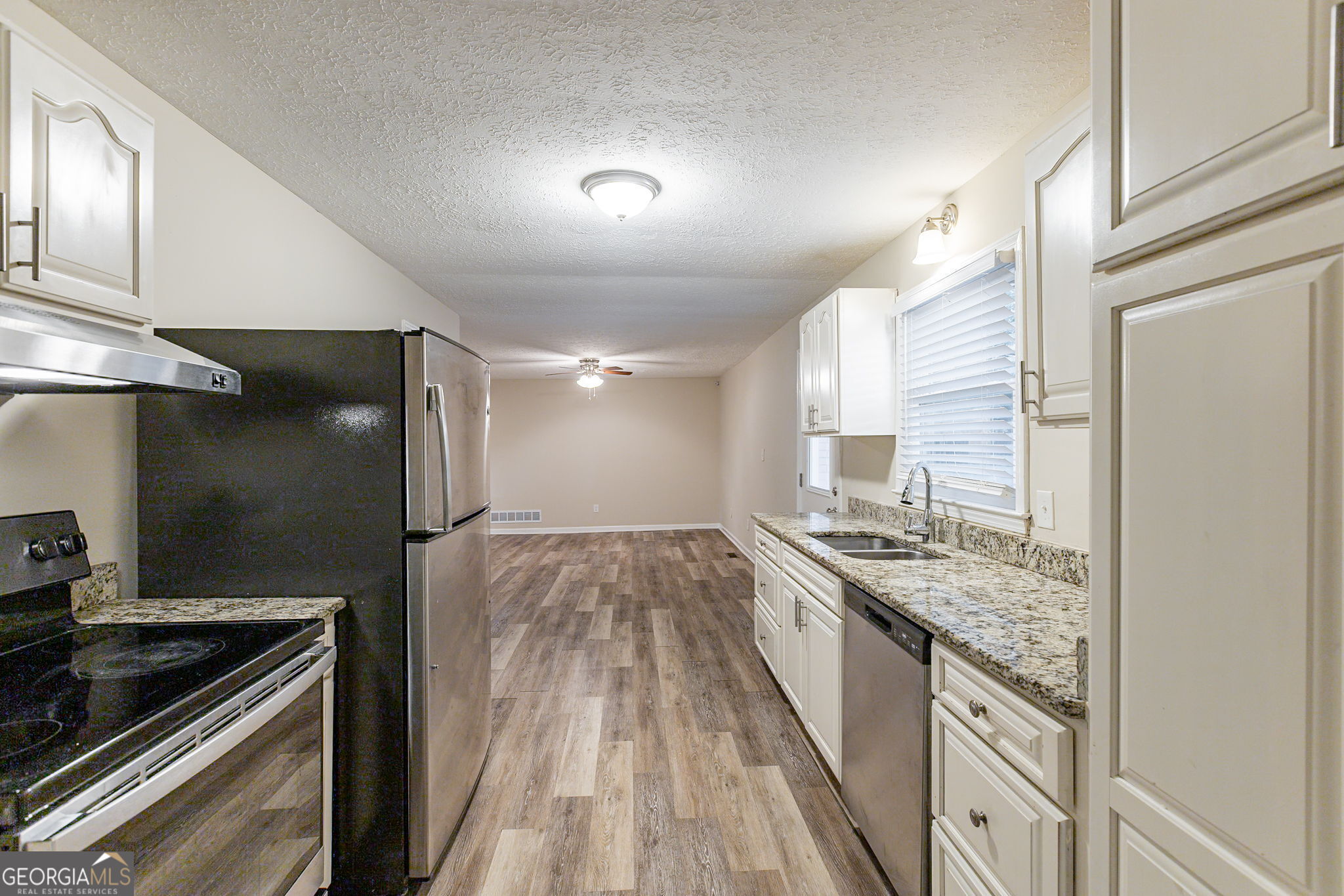 3730 Douglas Ridge Trail Property Photo 5