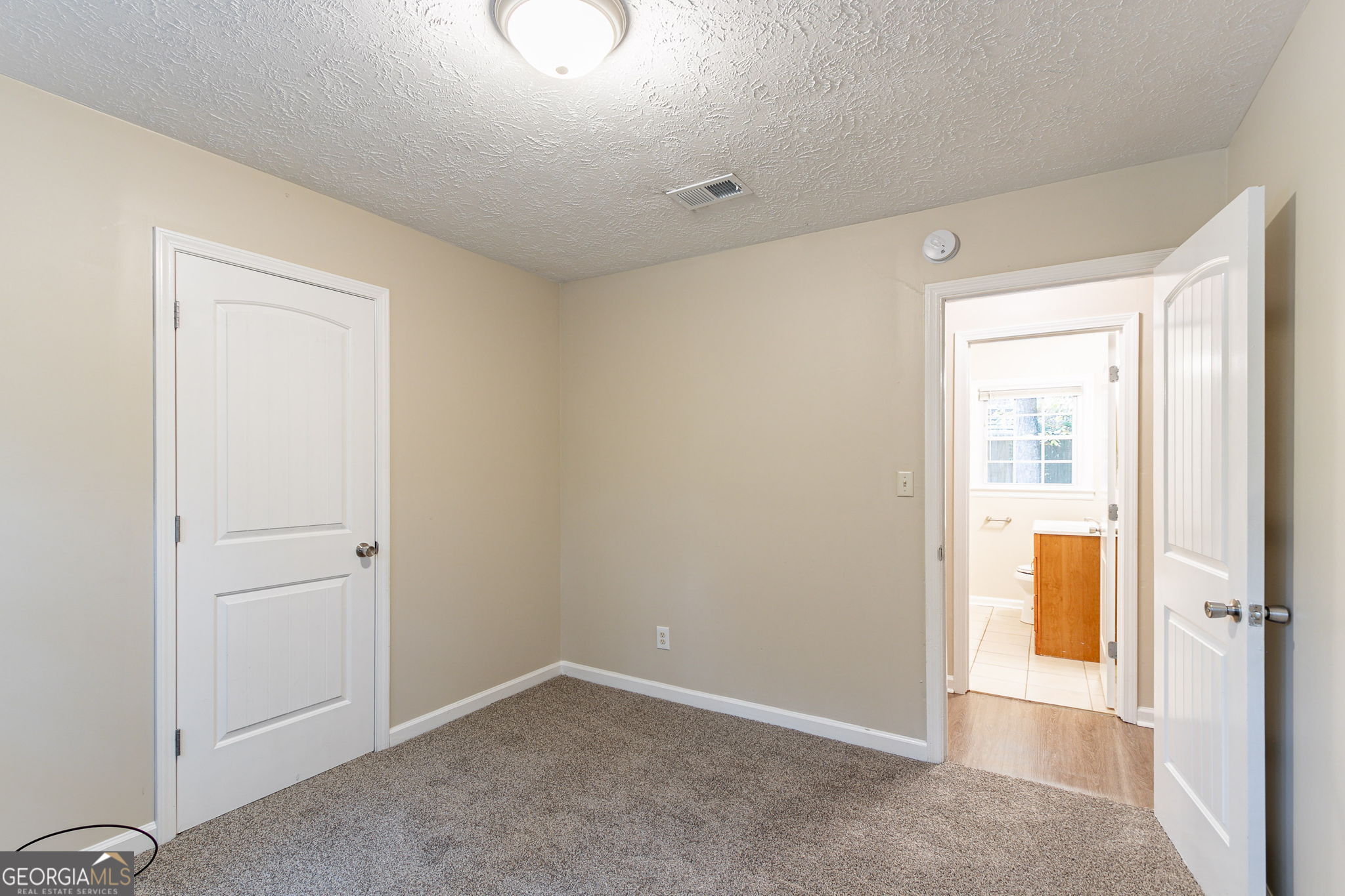 7047 Carolyn Circle Property Photo 16