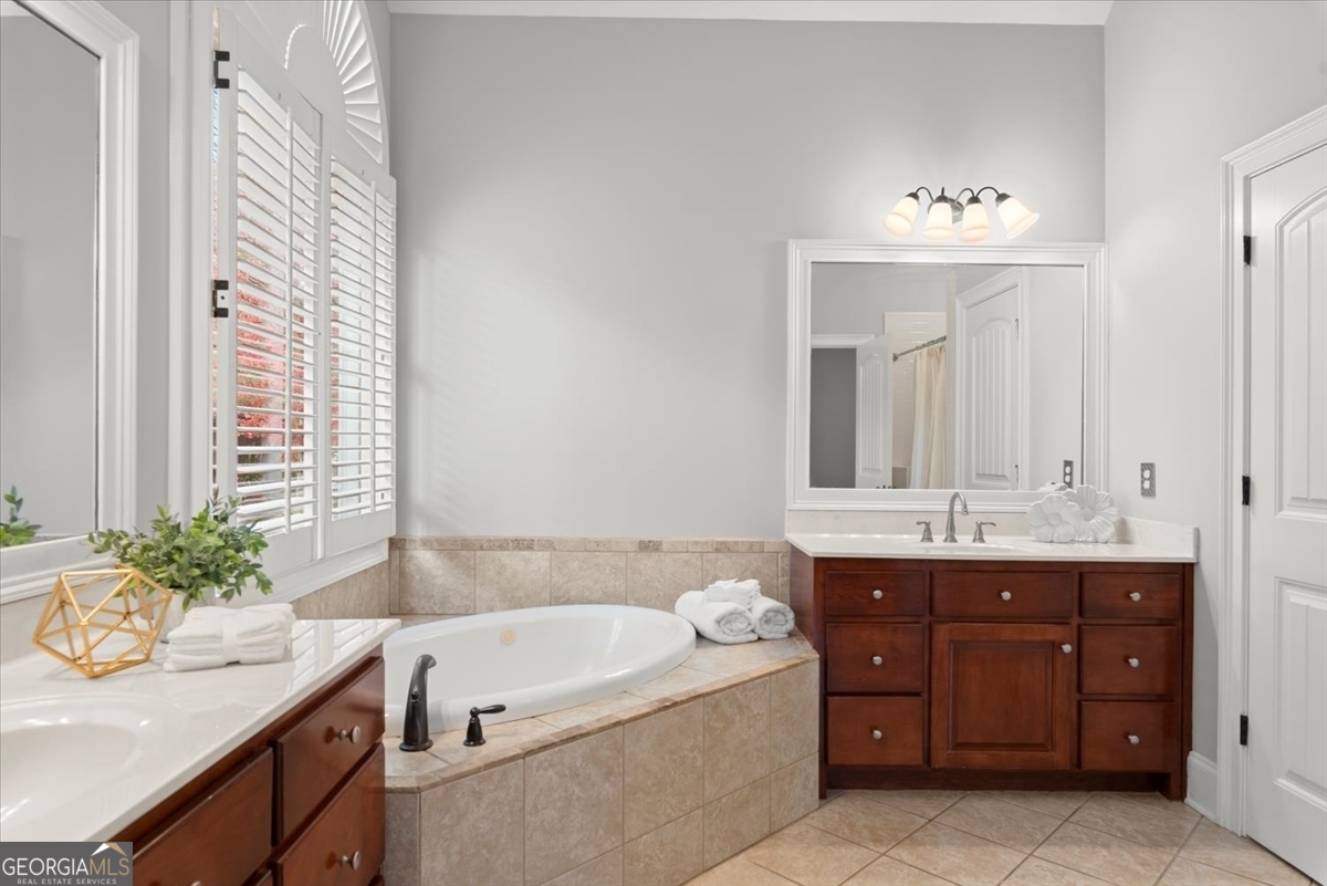 270 Old Canton Road Property Photo 18