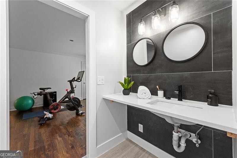 1010 Angelo Court Ne Property Photo 42