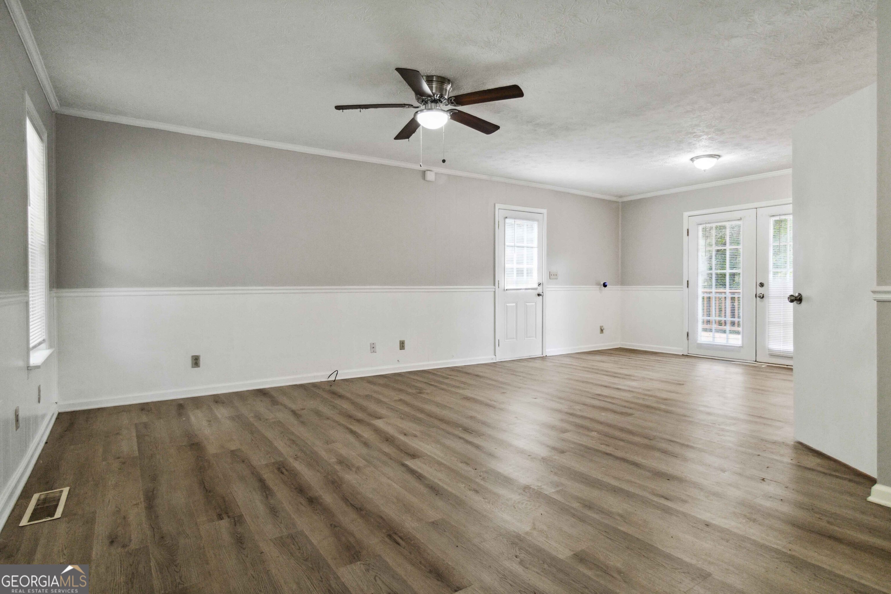 117 Neal Avenue Property Photo 7