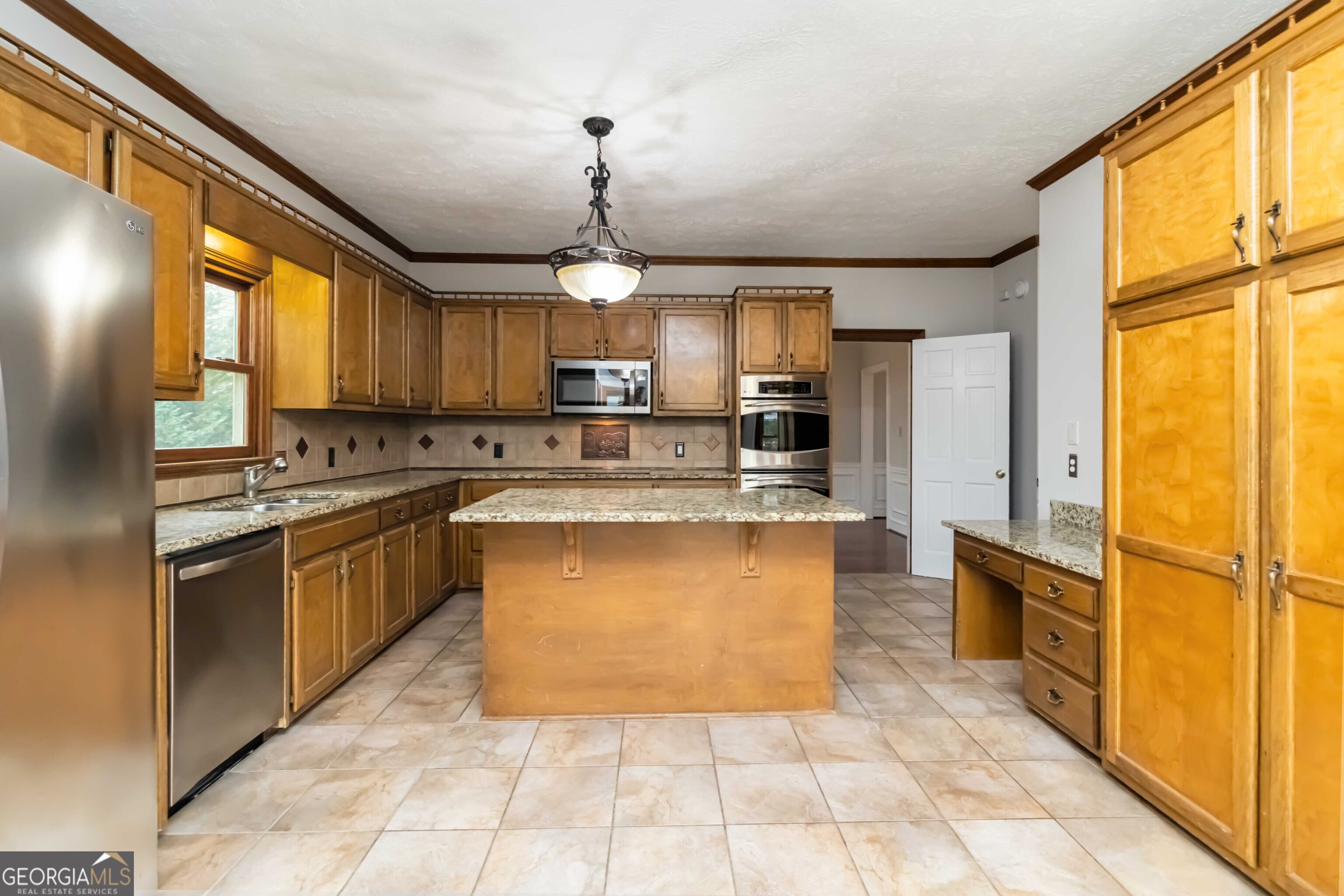 9070 Twelvestones Drive Property Photo 15