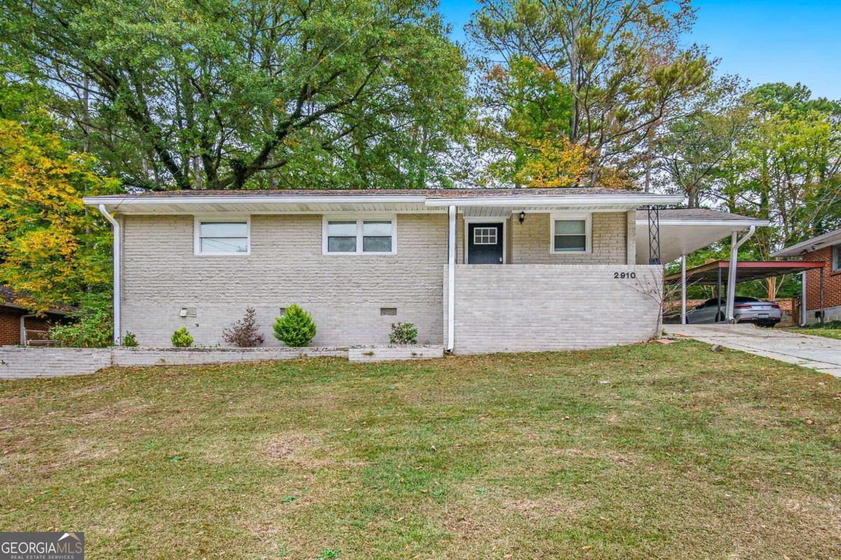 2910 Delowe Drive Property Photo 1