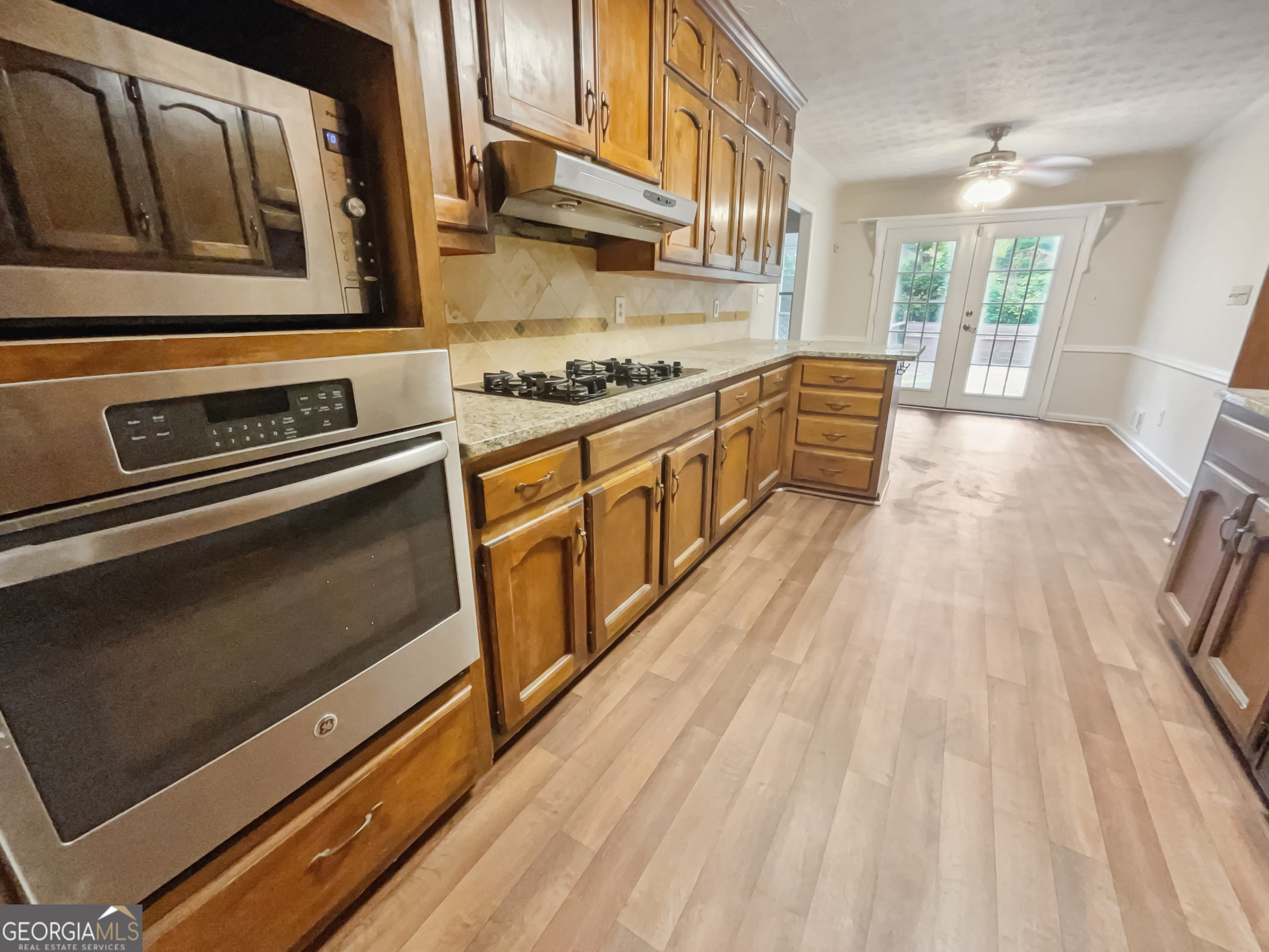 1583 Thornwood Drive Property Photo 11