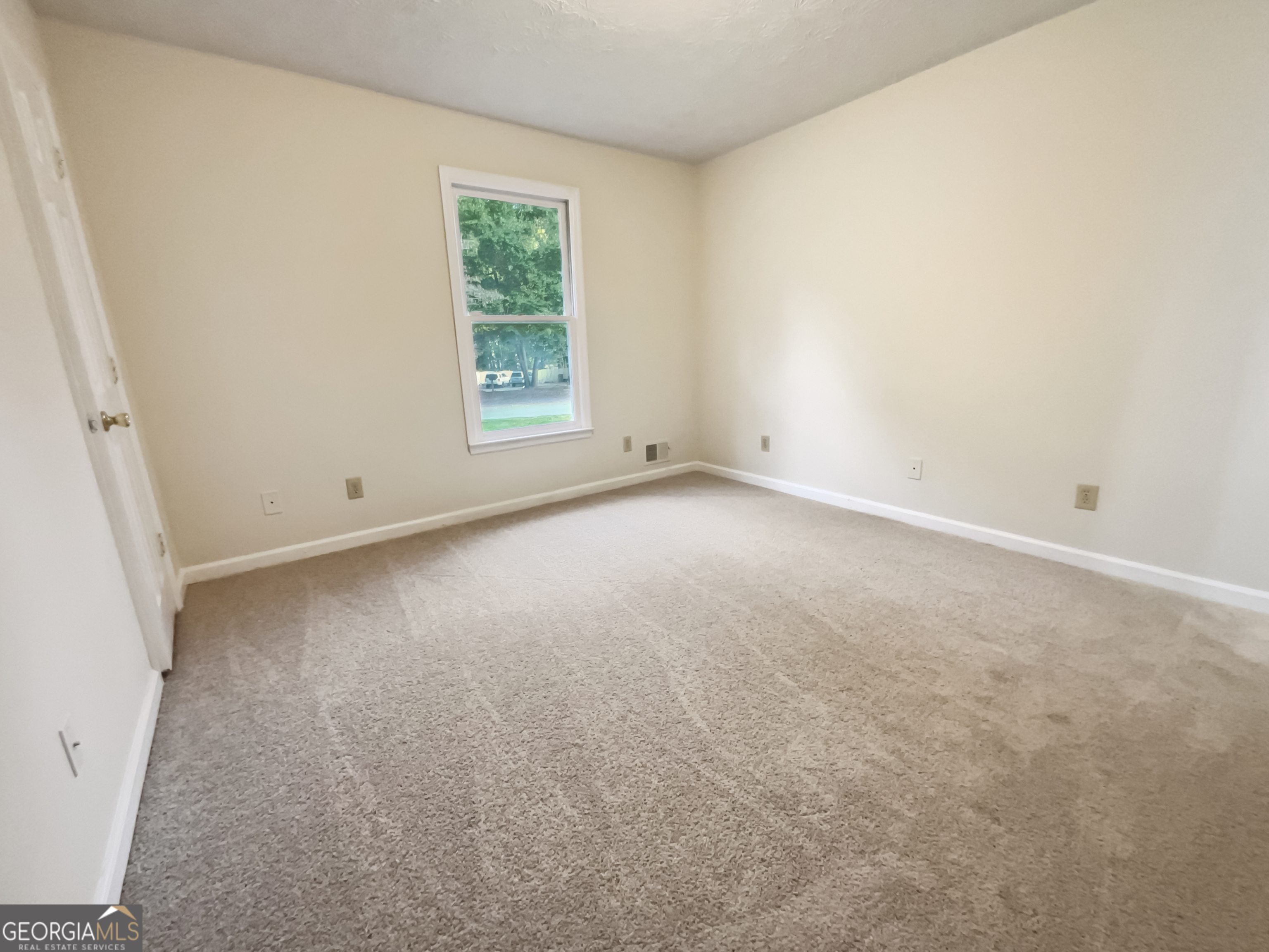1583 Thornwood Drive Property Photo 17