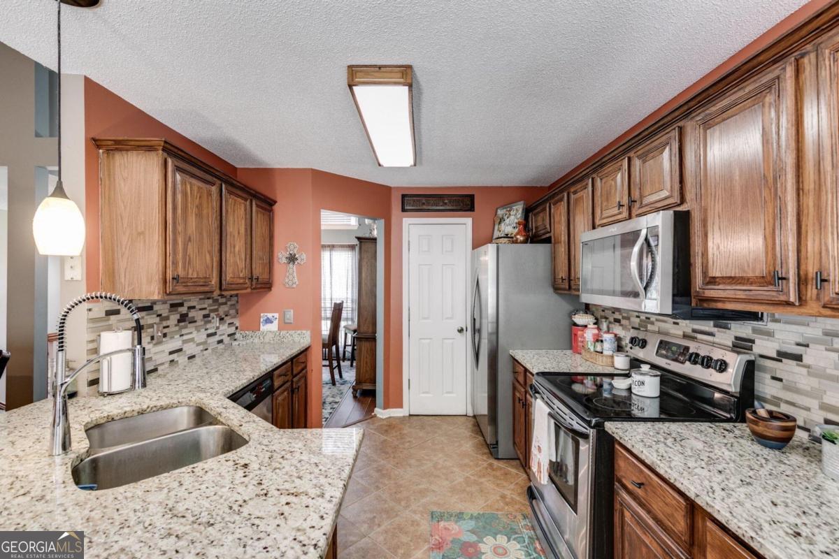 70 Steeple Chase Trail Property Photo 9