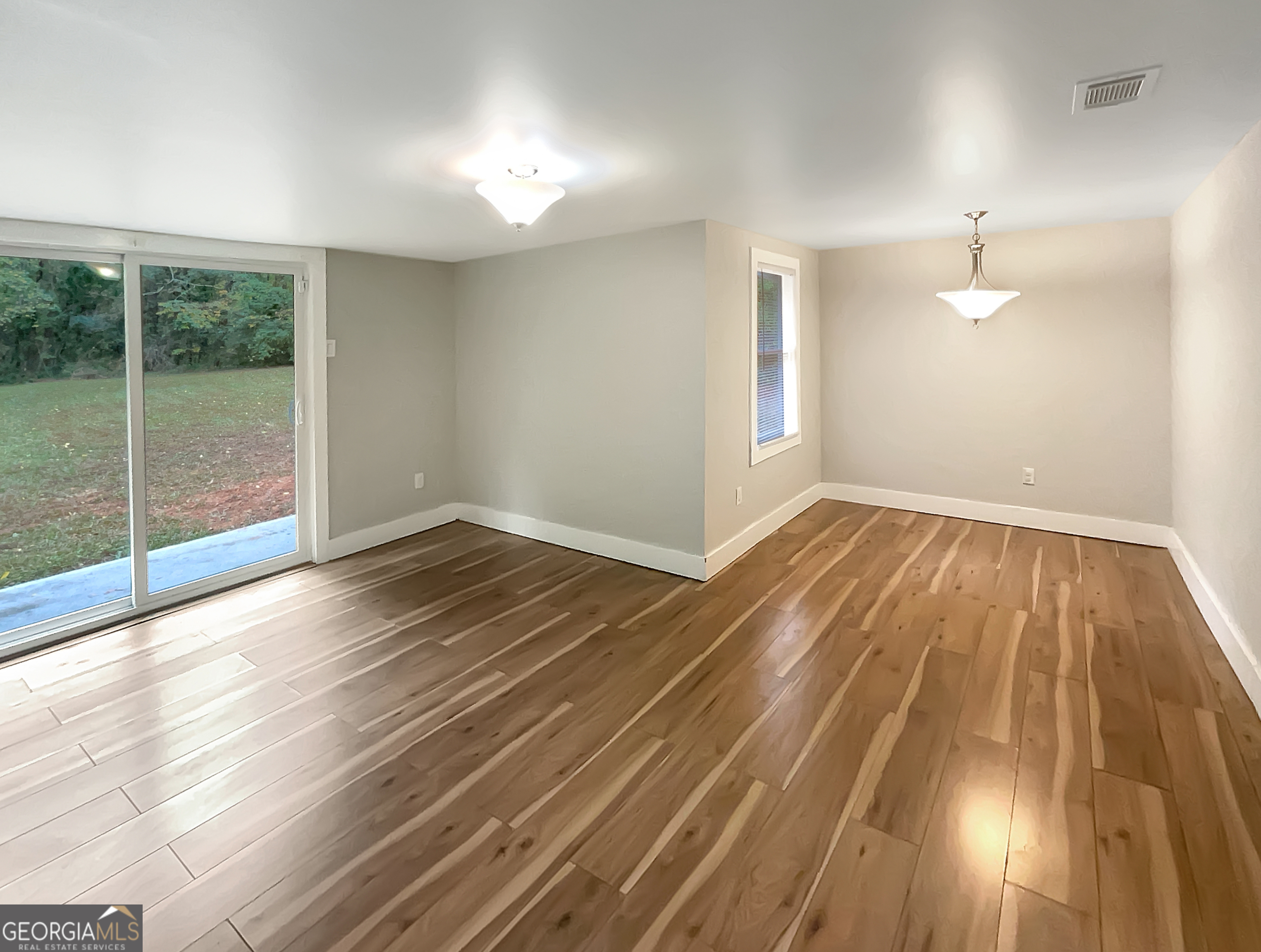 4633 Se South Woodlake Lane Property Photo 3