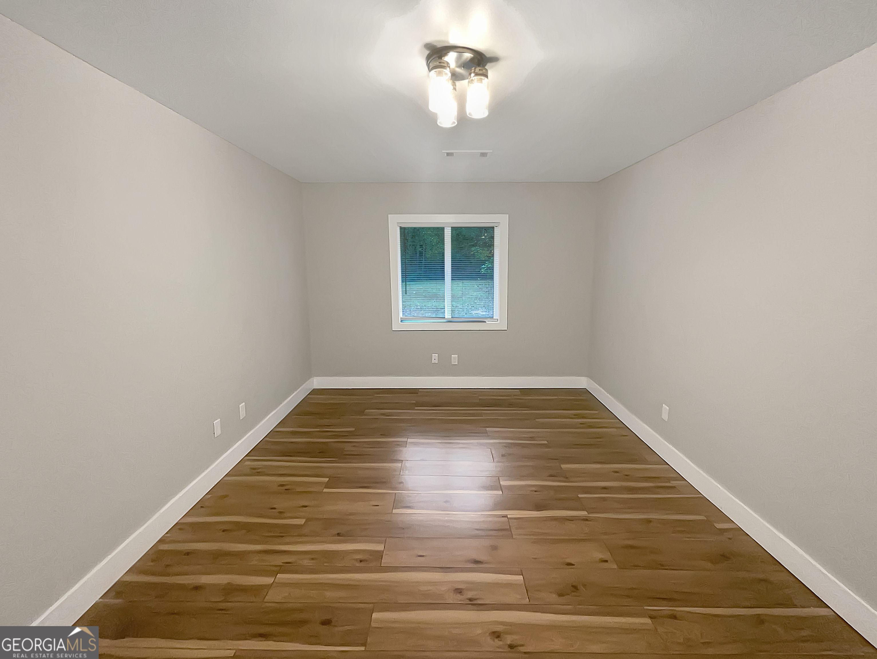 4633 Se South Woodlake Lane Property Photo 5