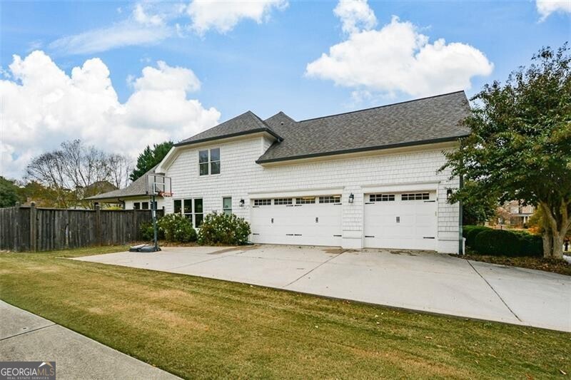 202 Autumn Glen Trail Property Photo 40